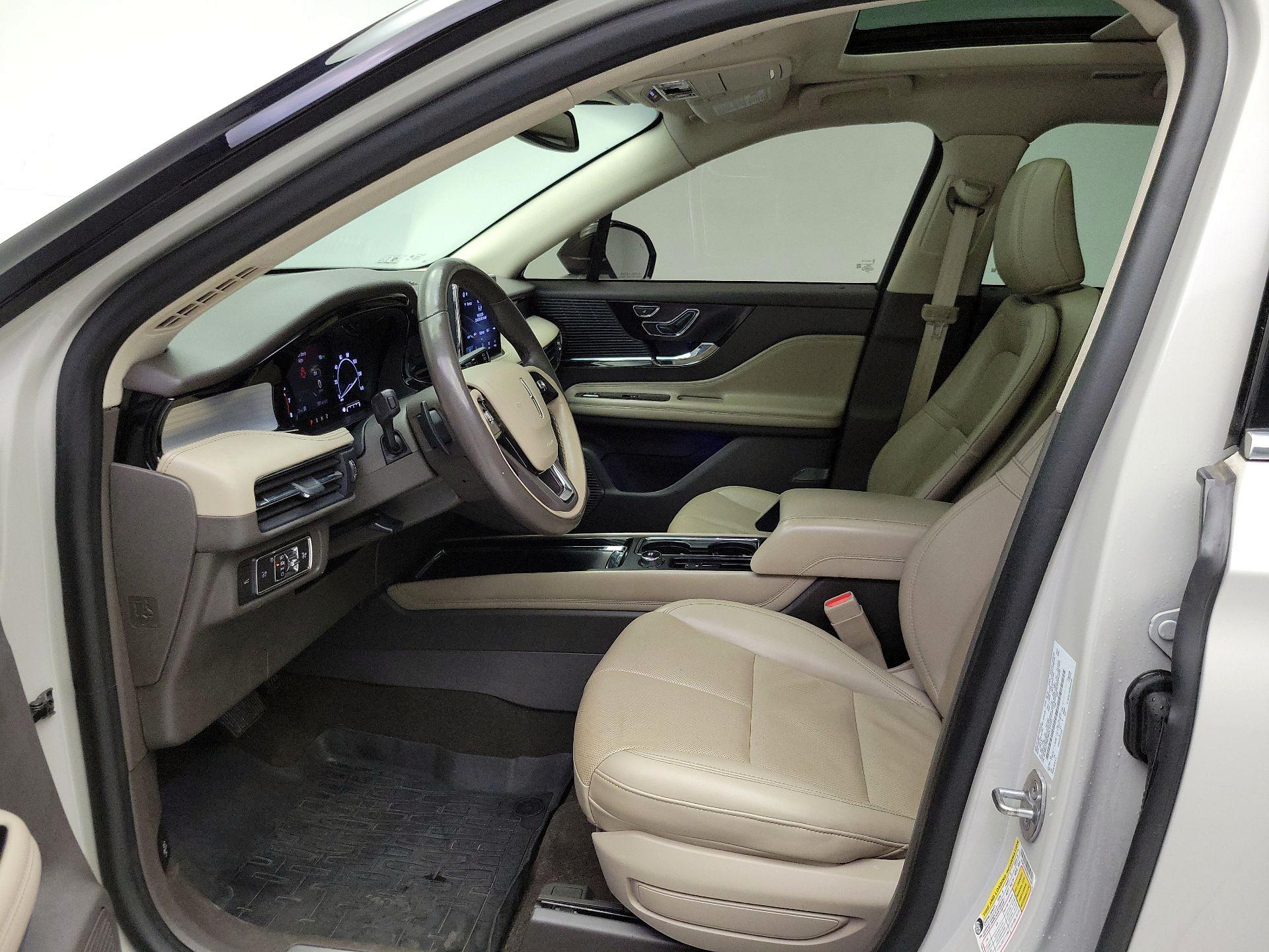 Thumbnail: 2021 Lincoln Corsair - 11