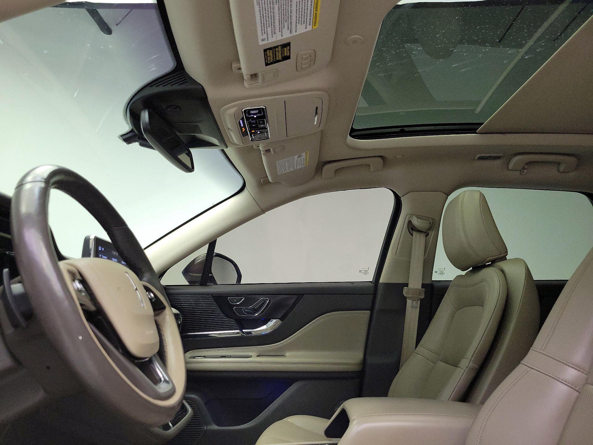 Thumbnail: 2021 Lincoln Corsair - 20