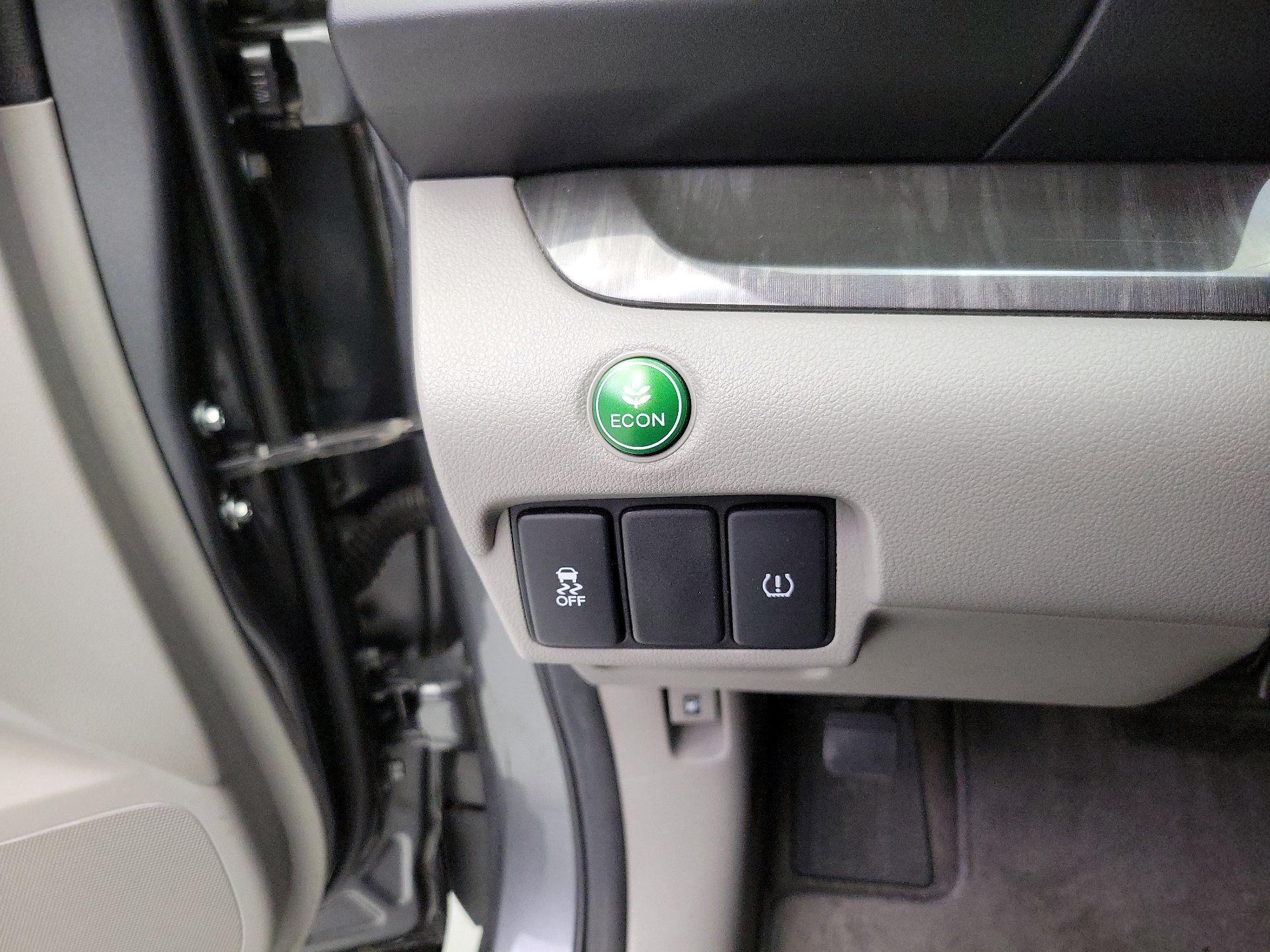 Thumbnail: 2014 Honda CR-V - 13