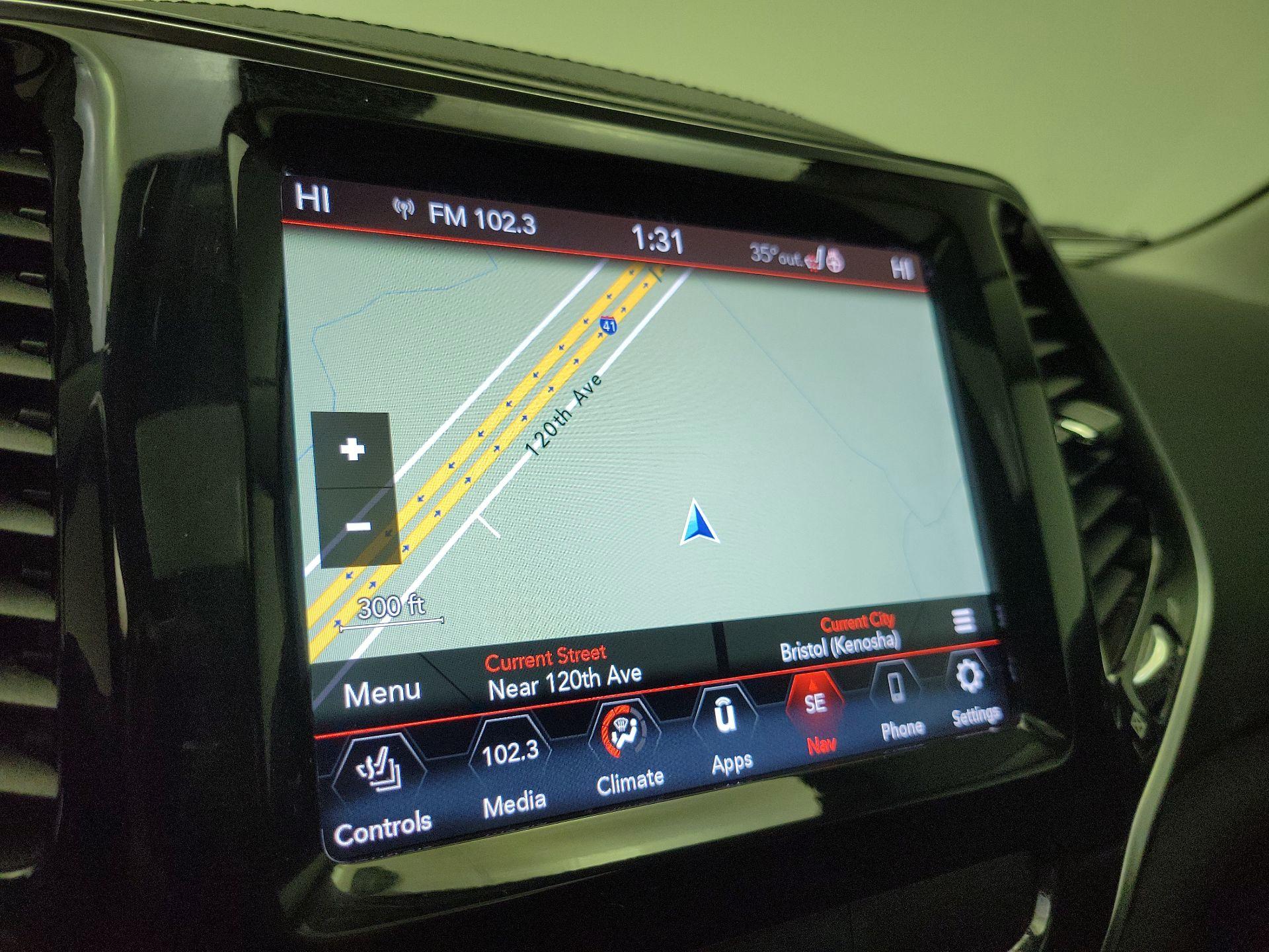 Thumbnail: 2020 Jeep Cherokee - 14