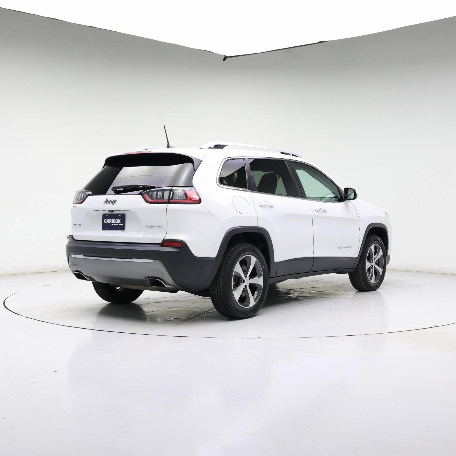 Thumbnail: 2020 Jeep Cherokee - 8