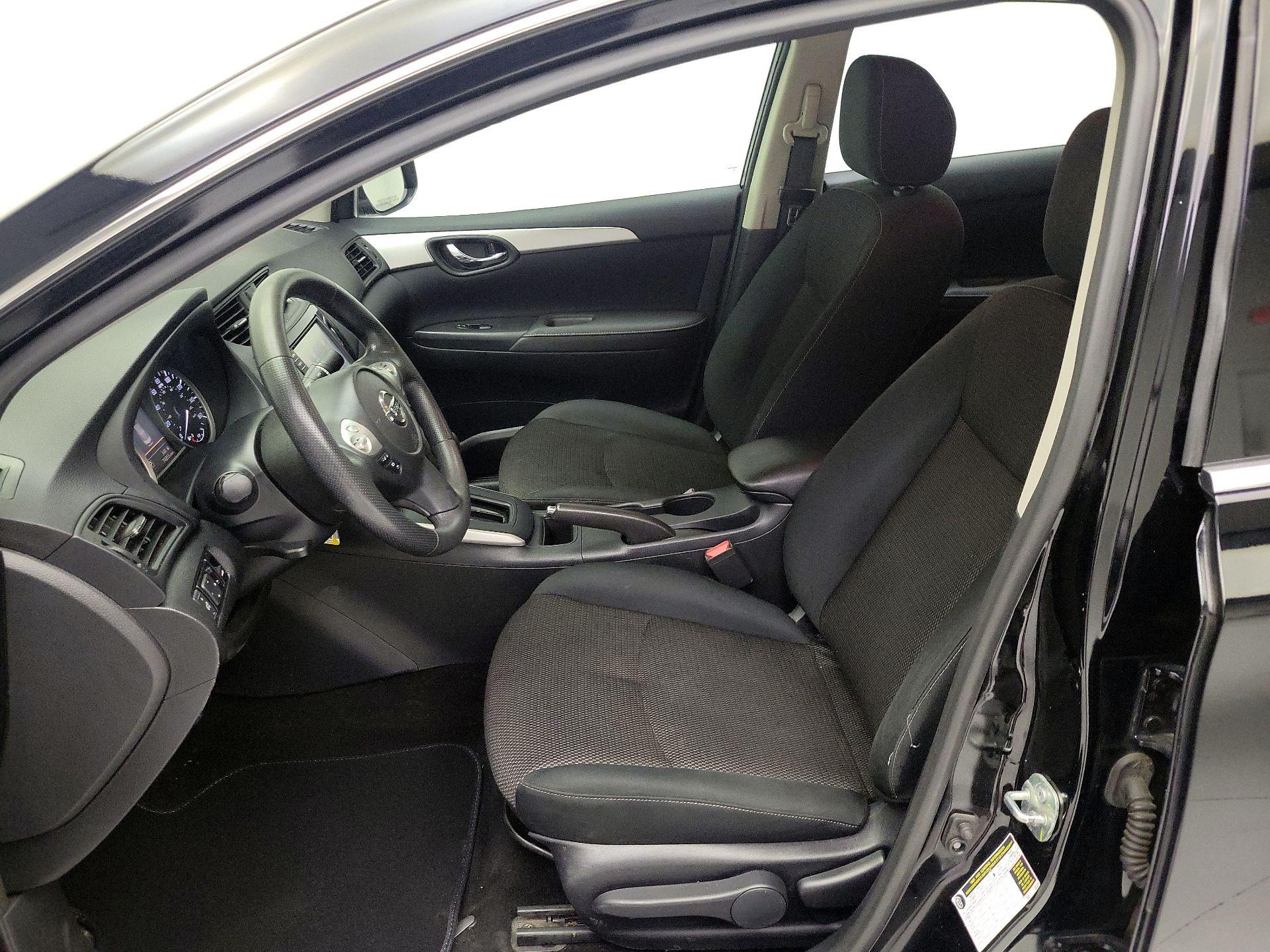 Thumbnail: 2019 Nissan Sentra - 11