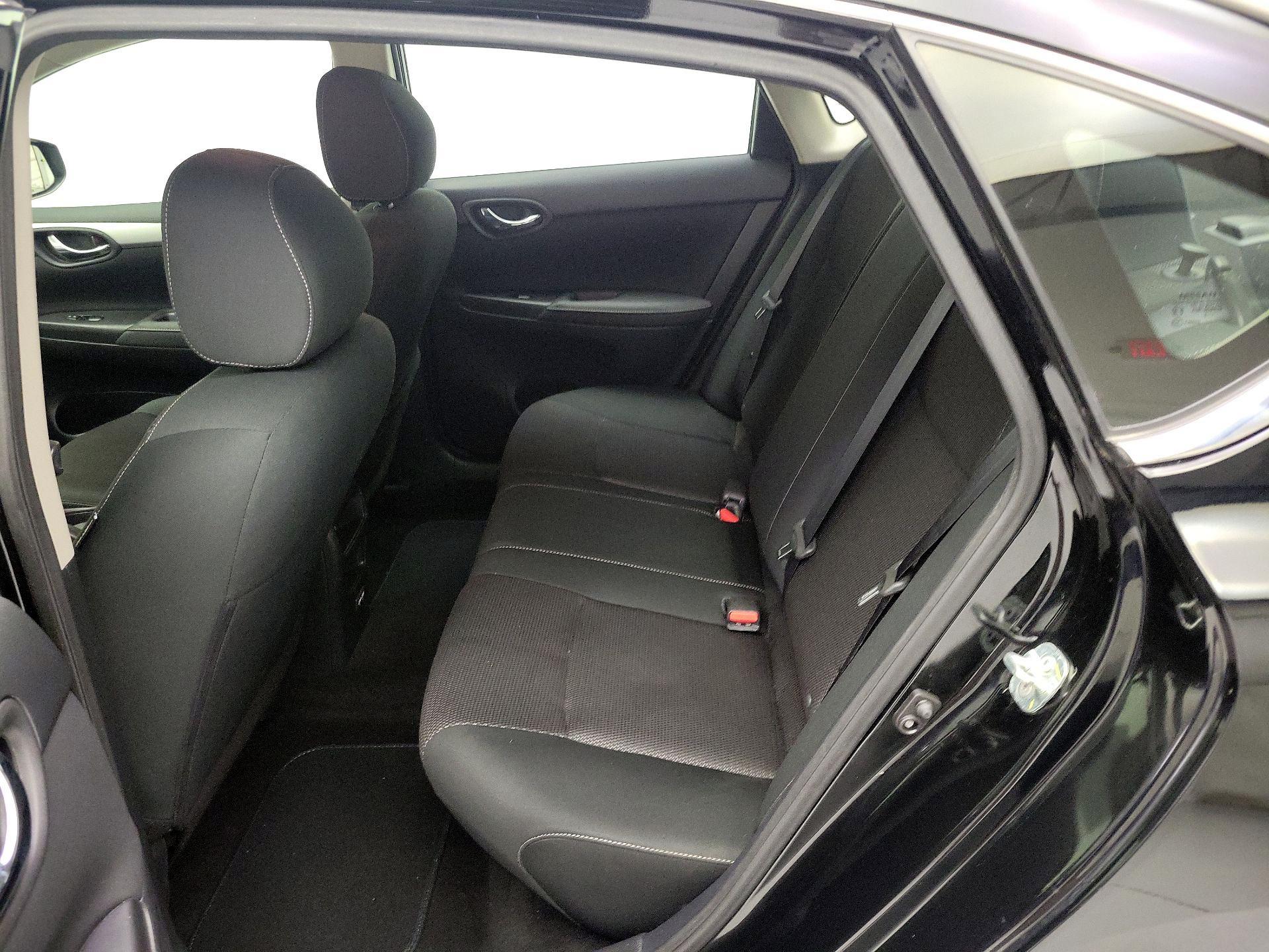 Thumbnail: 2019 Nissan Sentra - 19