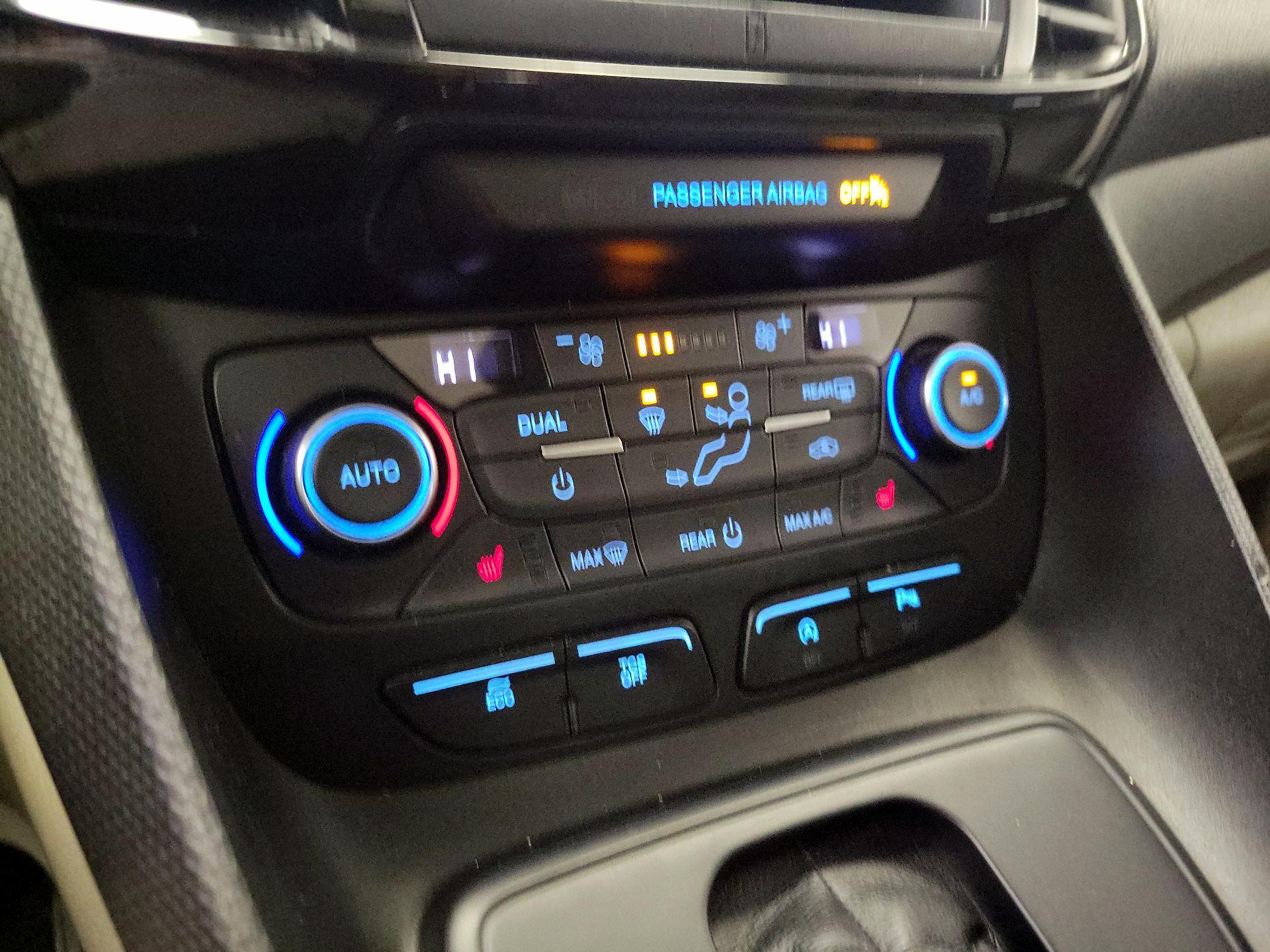 Thumbnail: 2019 Ford Transit Series - 17