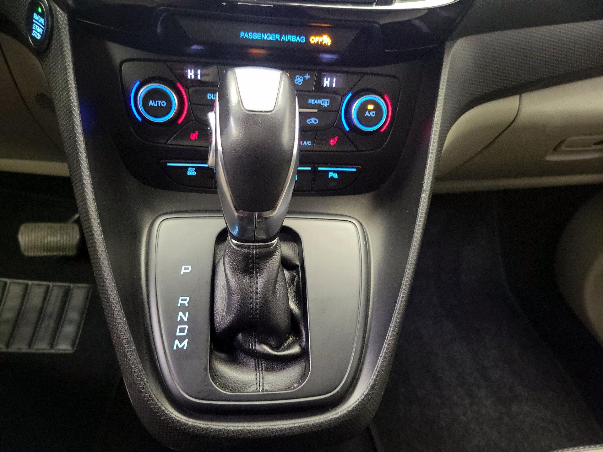 Thumbnail: 2019 Ford Transit Series - 18