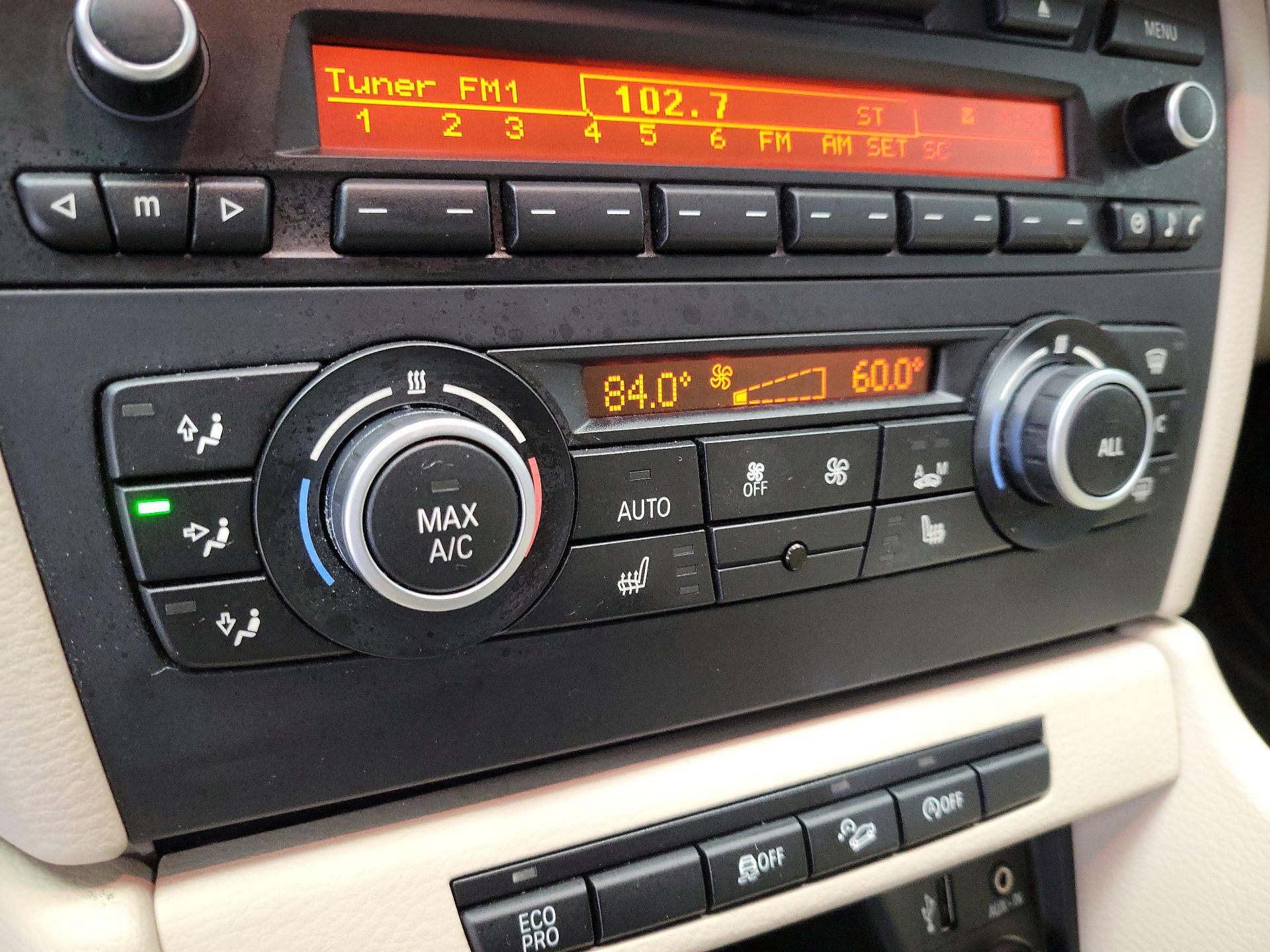 Thumbnail: 2015 BMW X1 - 14