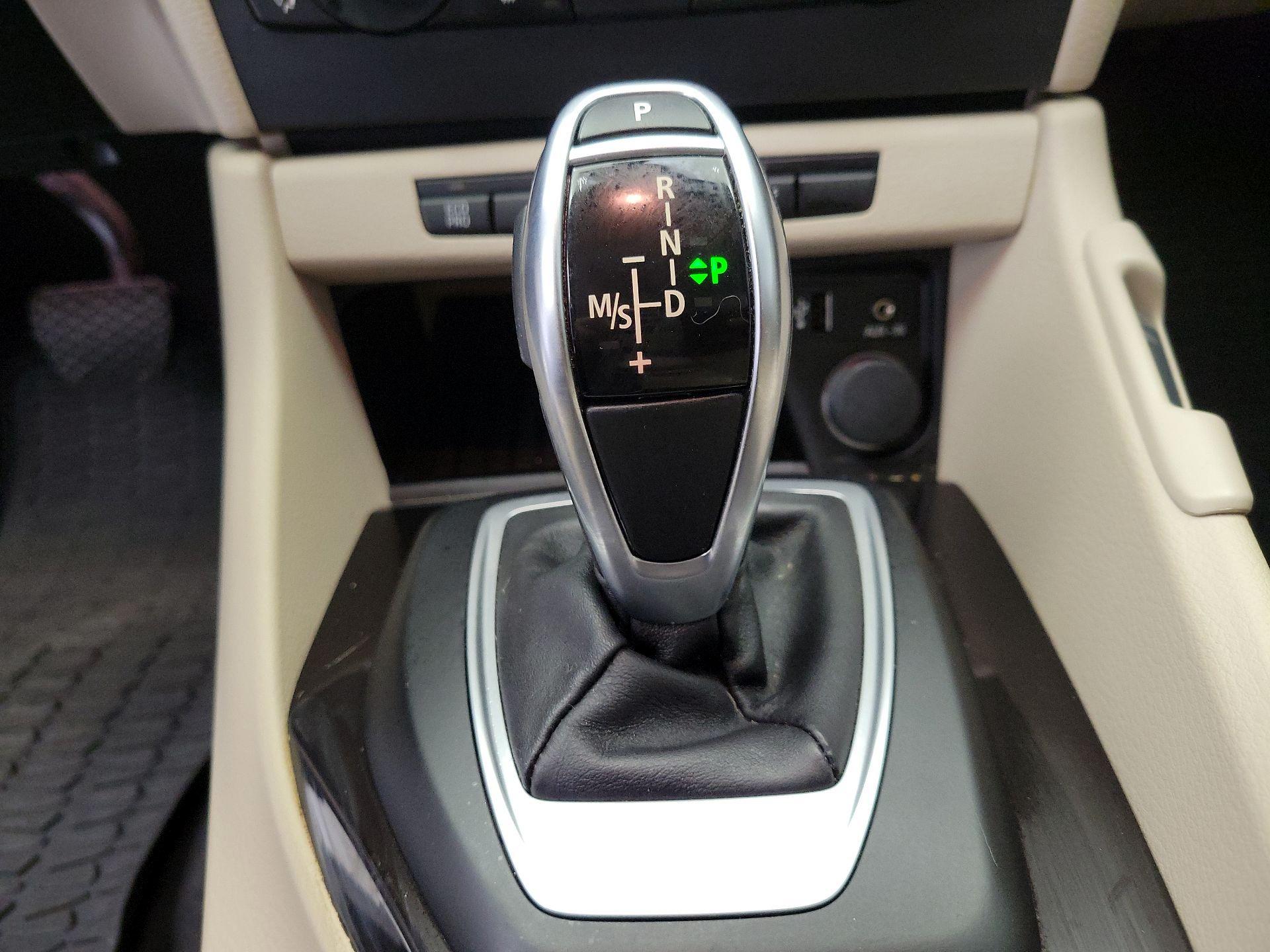 Thumbnail: 2015 BMW X1 - 15