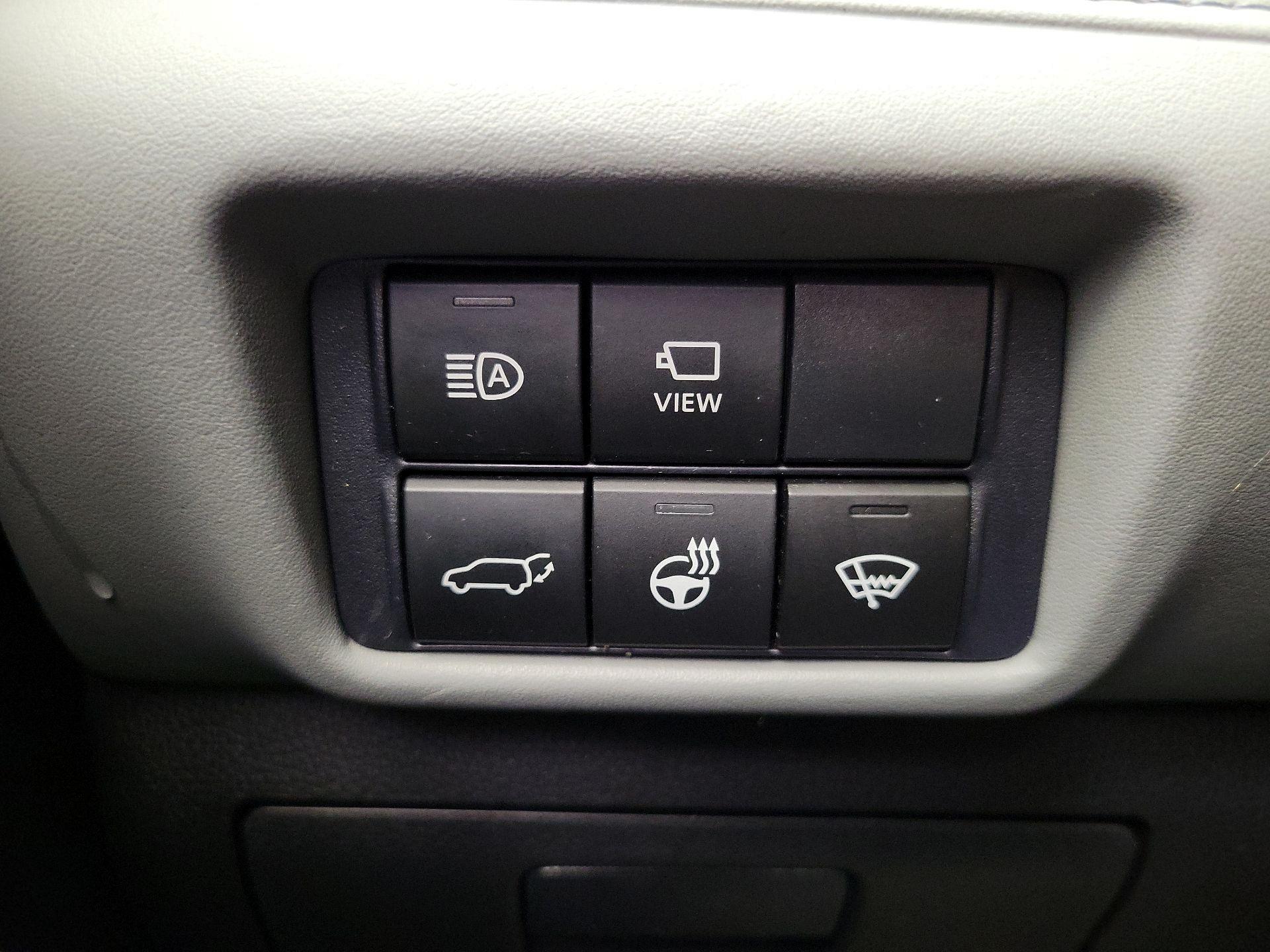 Thumbnail: 2020 Toyota Highlander - 13