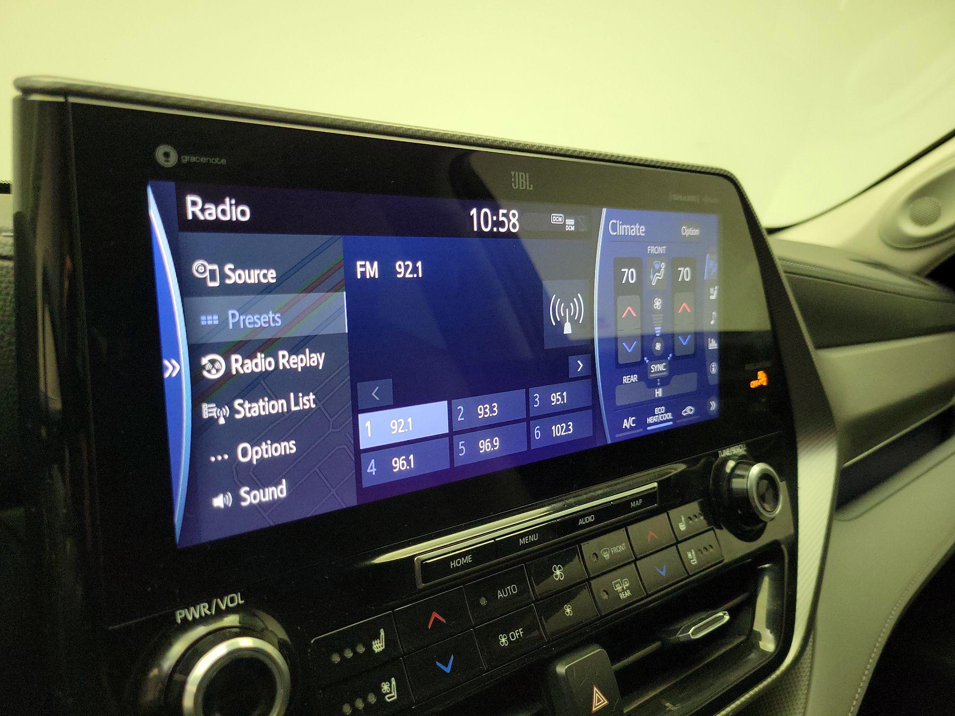 Thumbnail: 2020 Toyota Highlander - 16