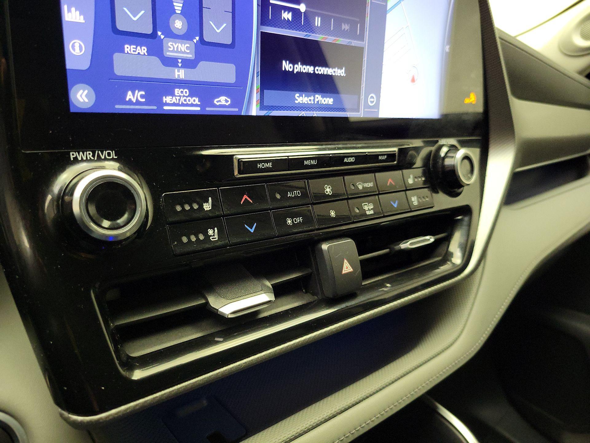 Thumbnail: 2020 Toyota Highlander - 17