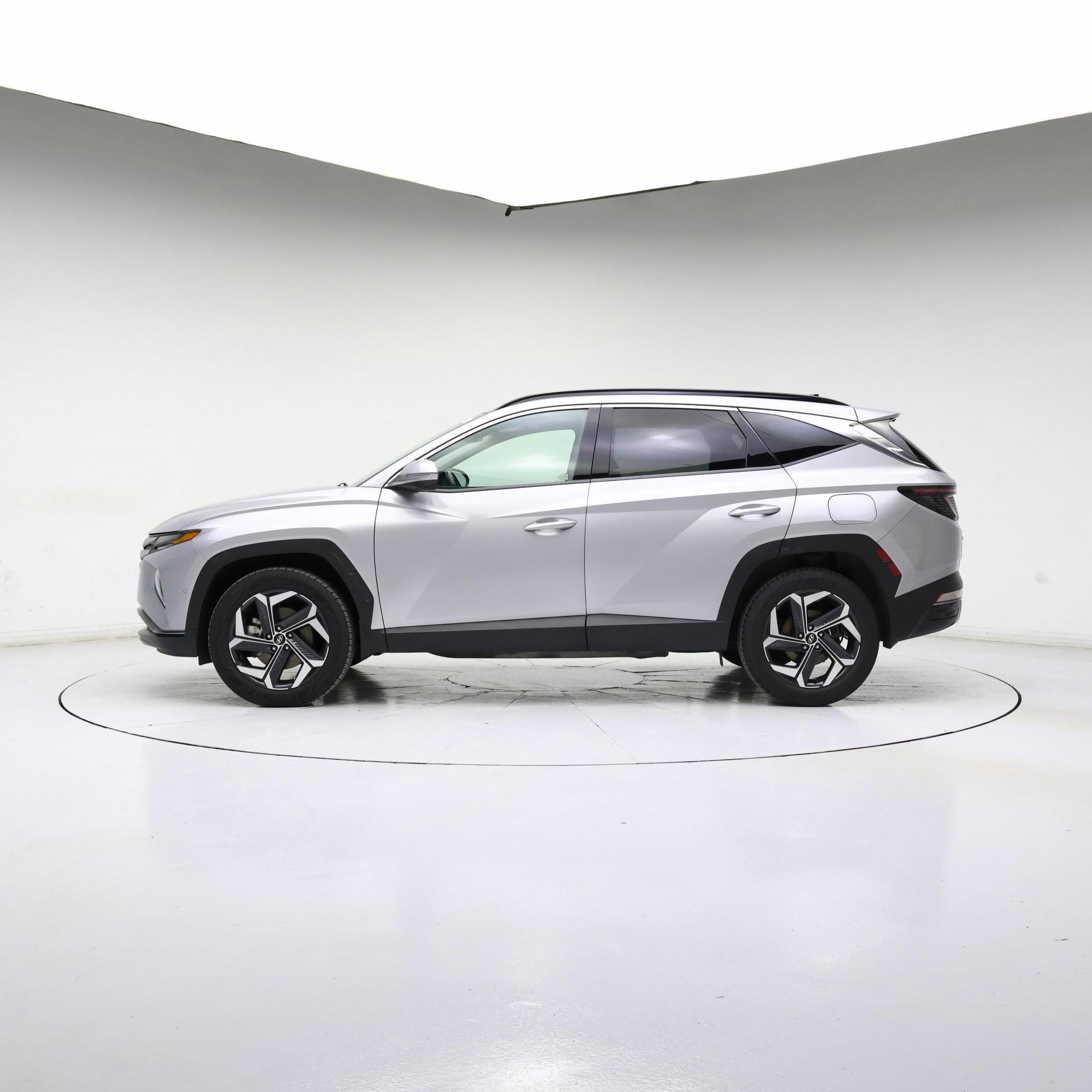 Thumbnail: 2022 Hyundai Tucson - 3