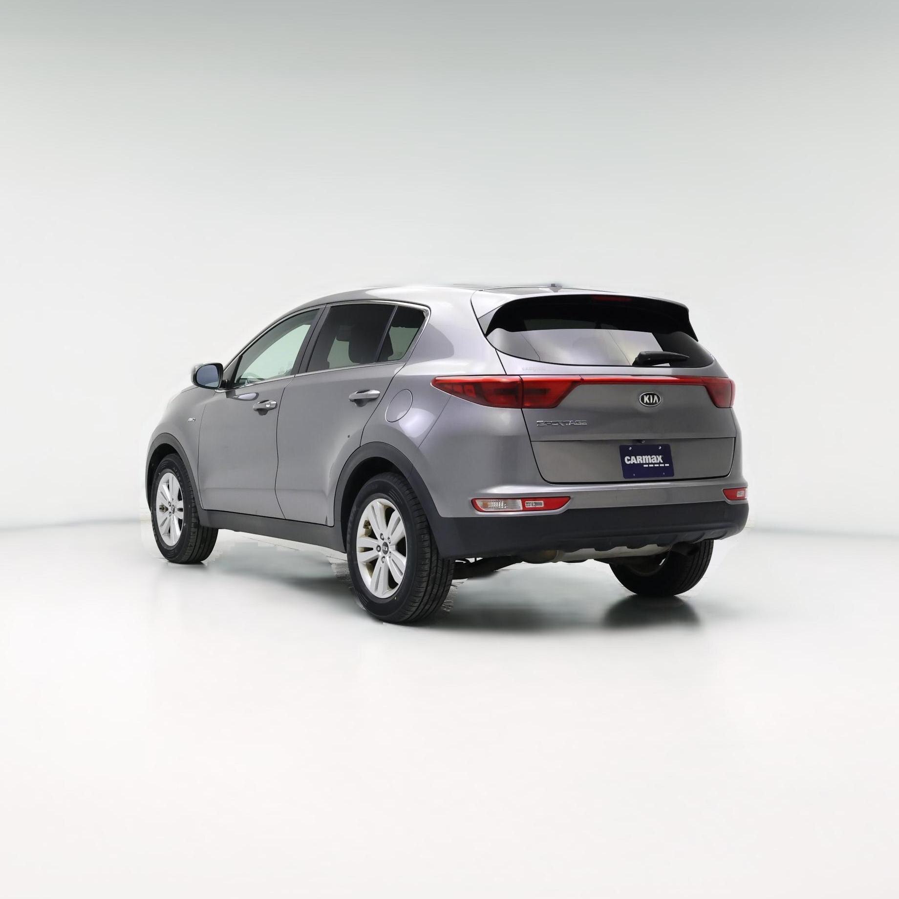 Thumbnail: 2017 Kia Sportage - 1