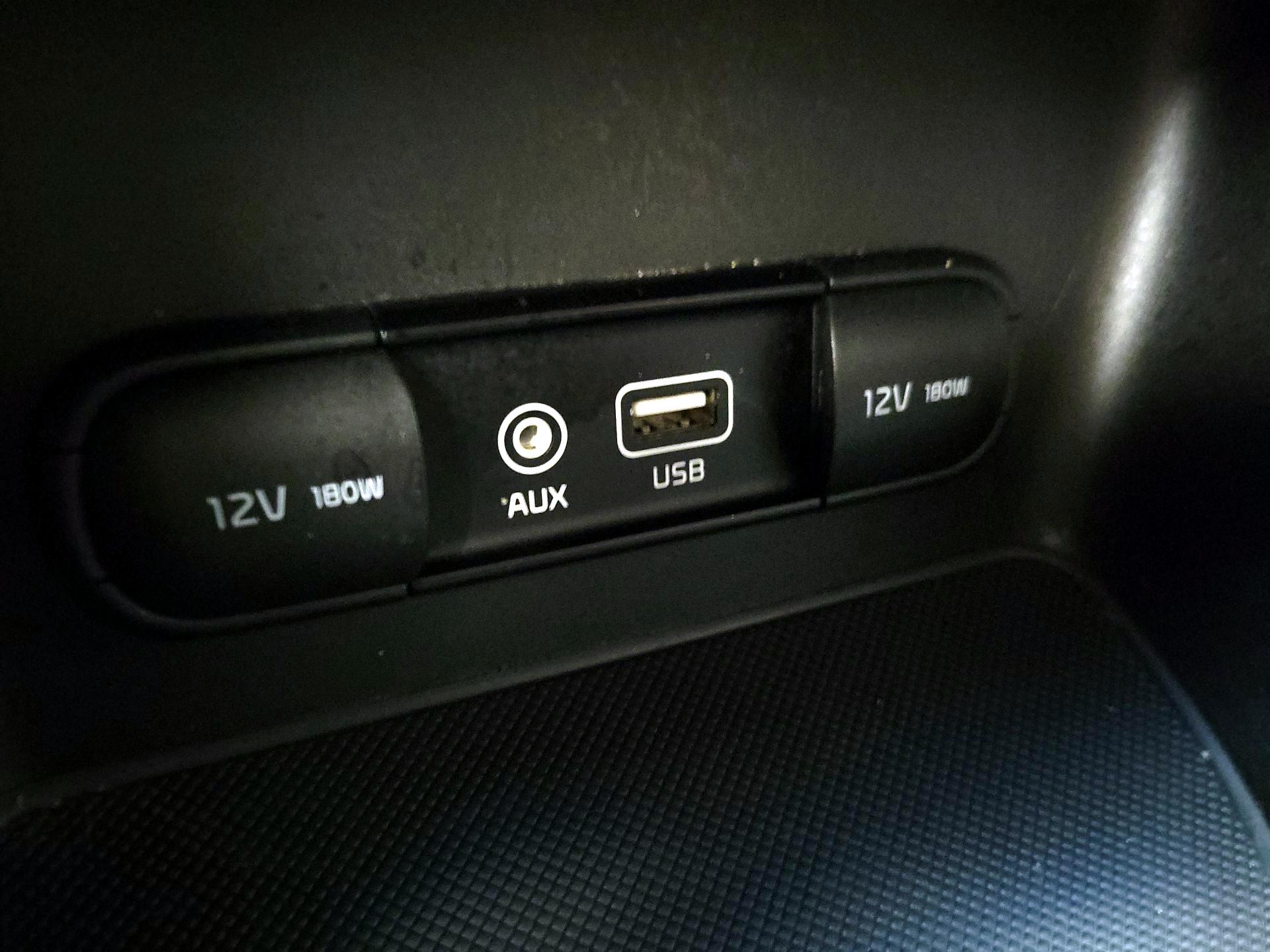 Thumbnail: 2017 Kia Sportage - 17