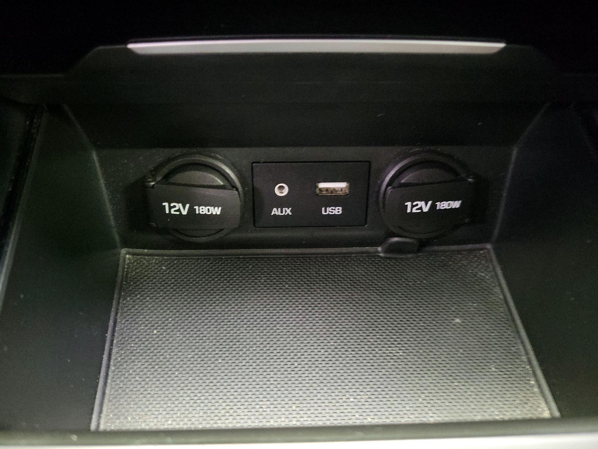 Thumbnail: 2017 Hyundai Elantra - 18