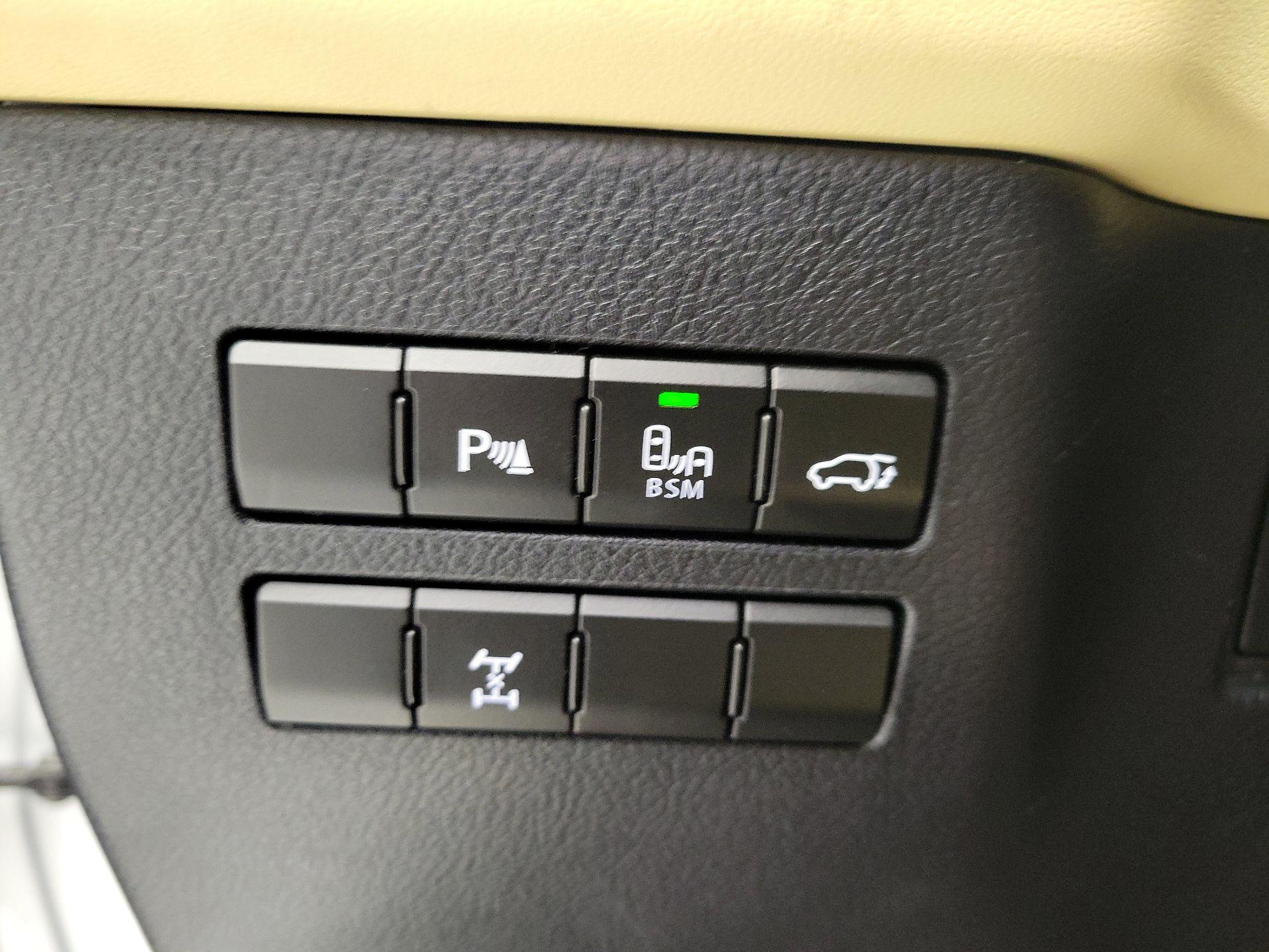 Thumbnail: 2017 Lexus NX - 13