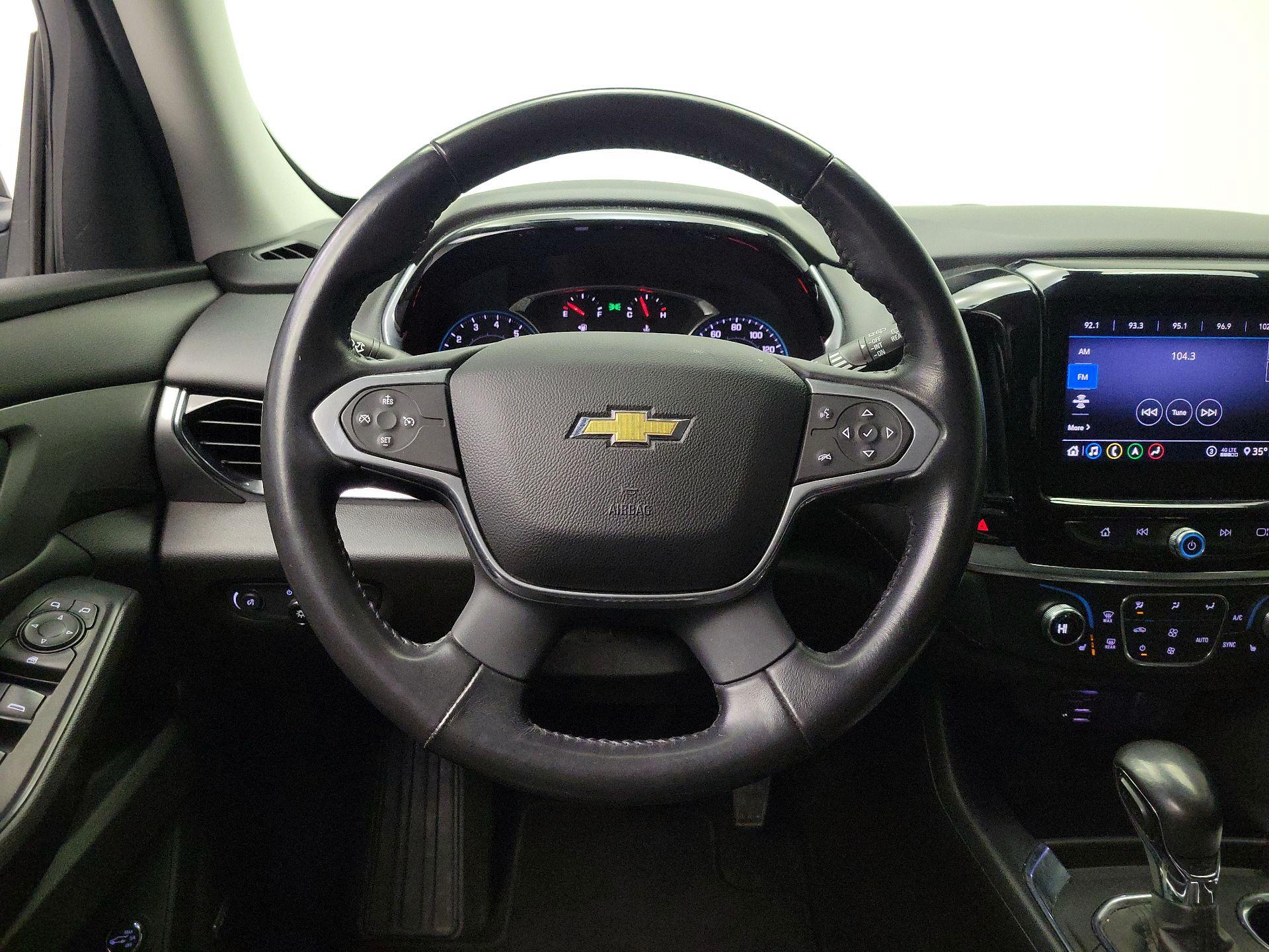 Thumbnail: 2021 Chevrolet Traverse - 10