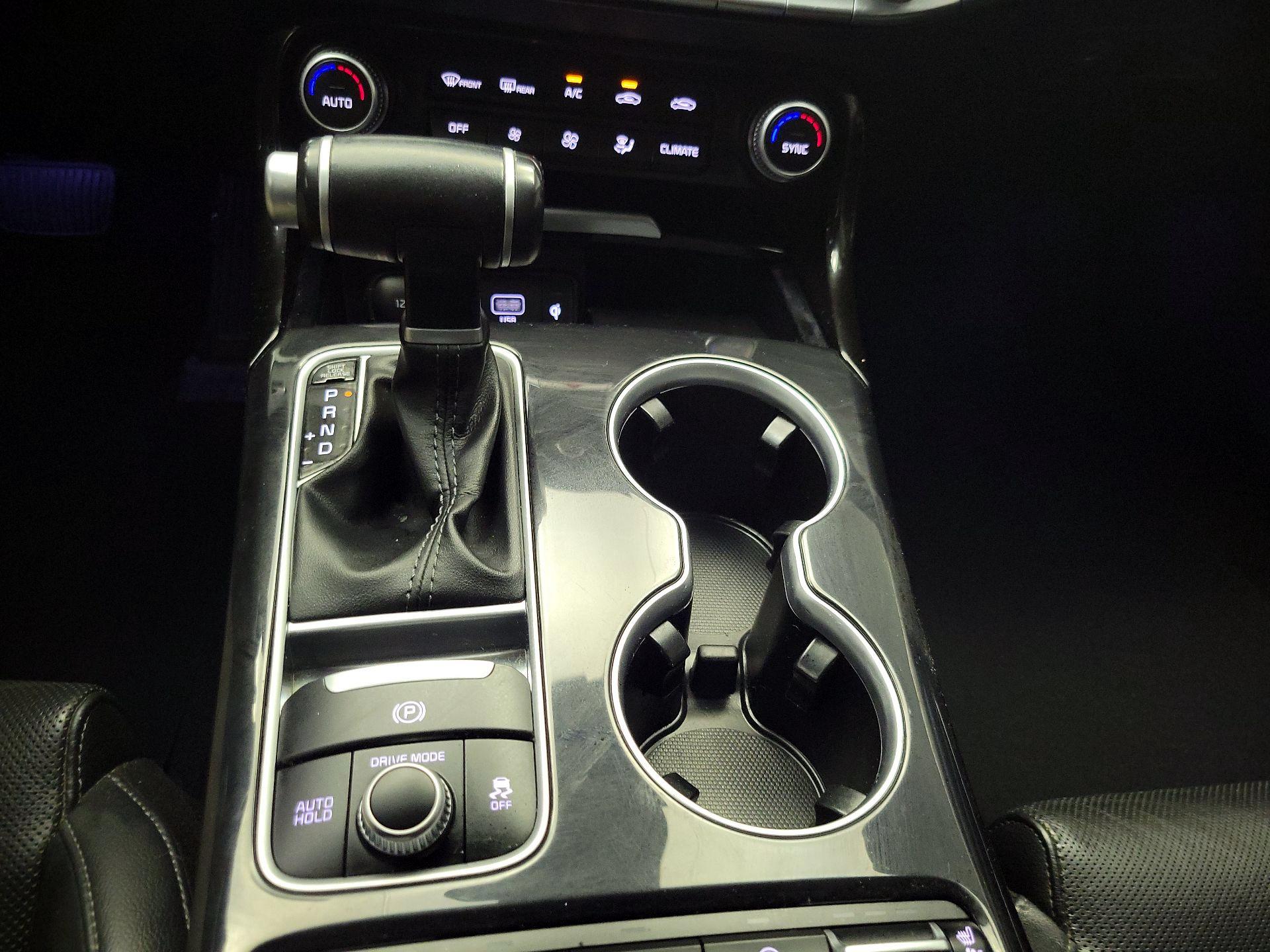 Thumbnail: 2019 Kia Stinger - 18