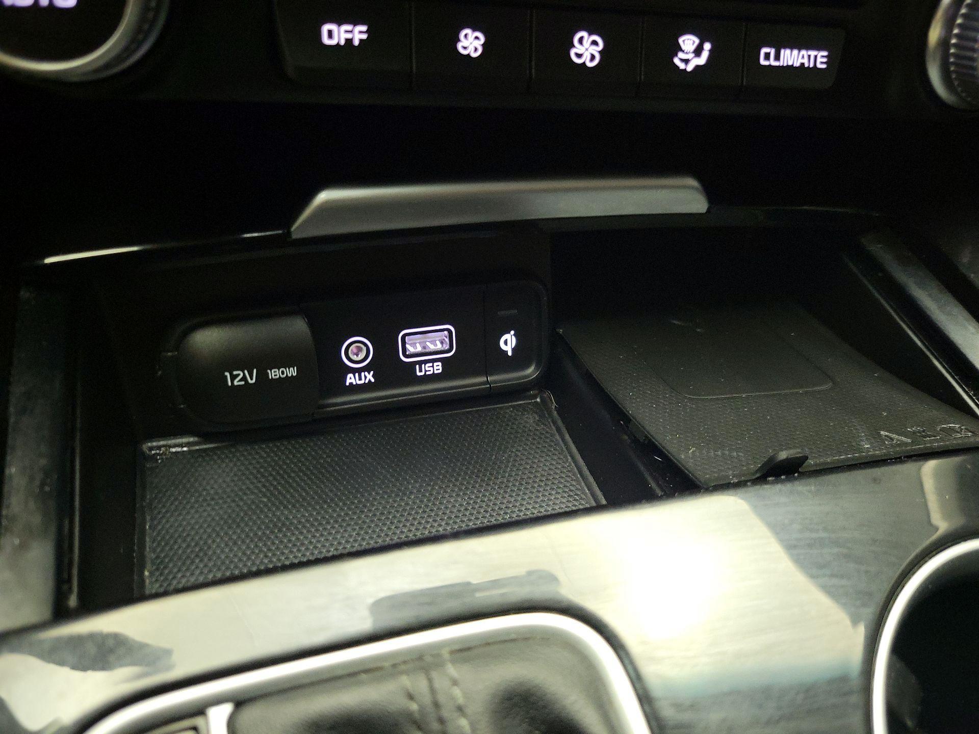 Thumbnail: 2019 Kia Stinger - 19