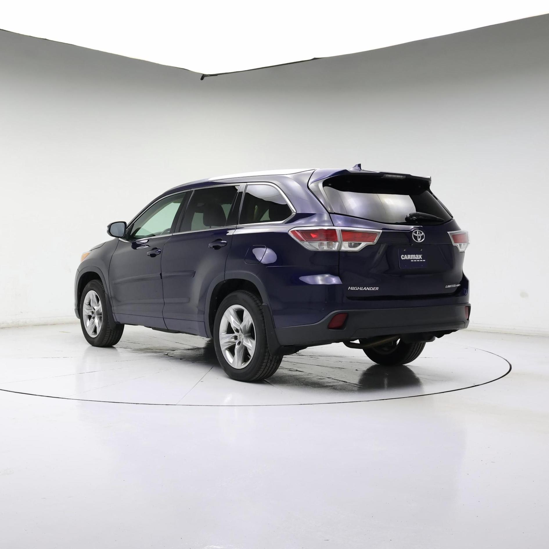 Thumbnail: 2015 Toyota Highlander - 2