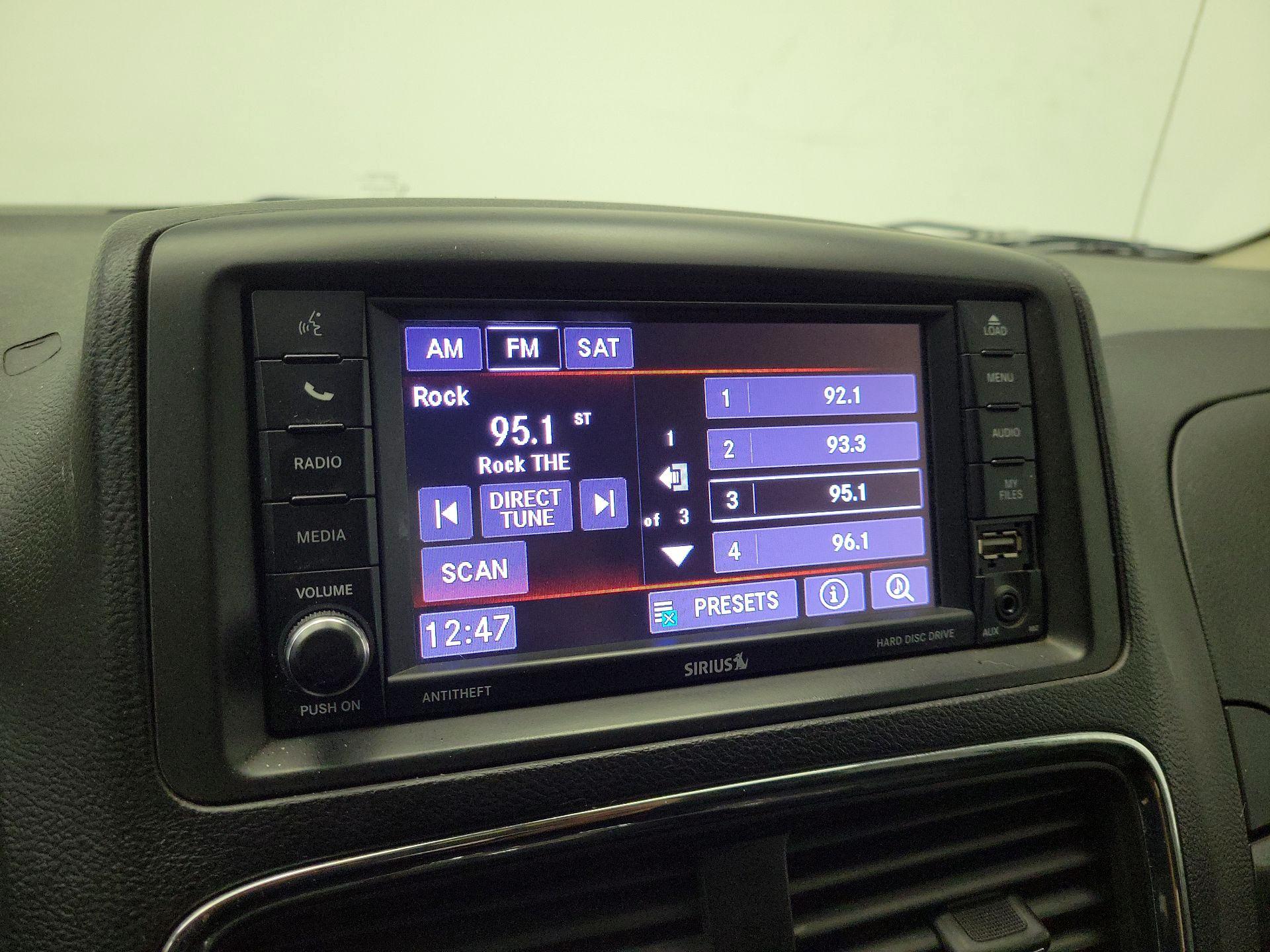 Thumbnail: 2019 Dodge Grand Caravan - 15