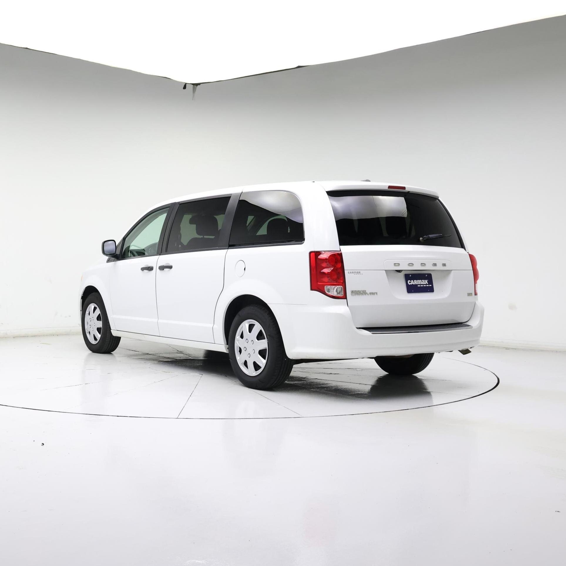 Thumbnail: 2019 Dodge Grand Caravan - 2