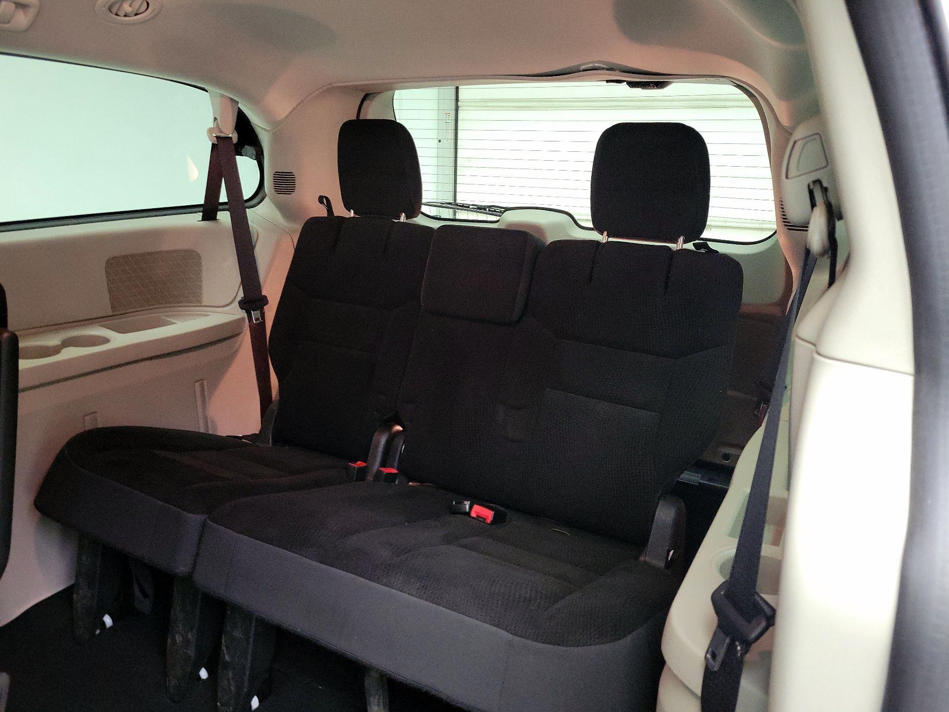 Thumbnail: 2019 Dodge Grand Caravan - 20