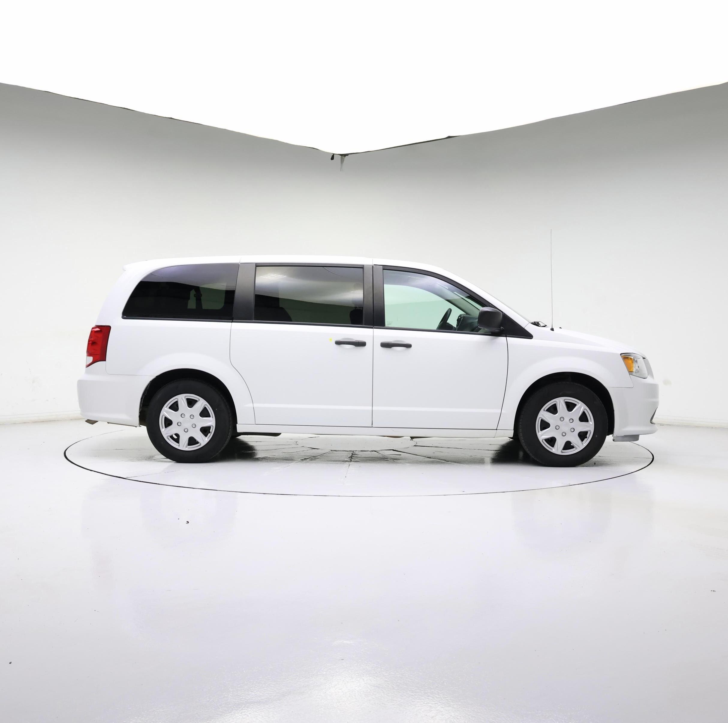 Thumbnail: 2019 Dodge Grand Caravan - 7