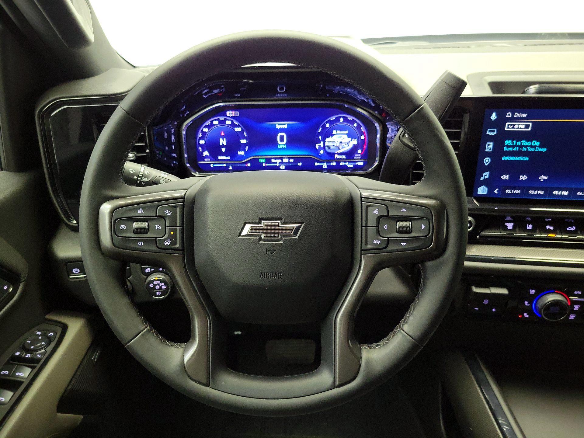 Thumbnail: 2025 Chevrolet Silverado 2500 - 10