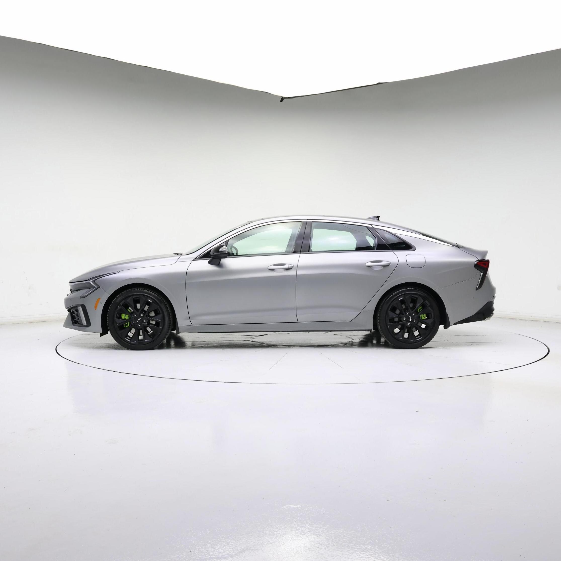 Thumbnail: 2025 Kia K5 - 3