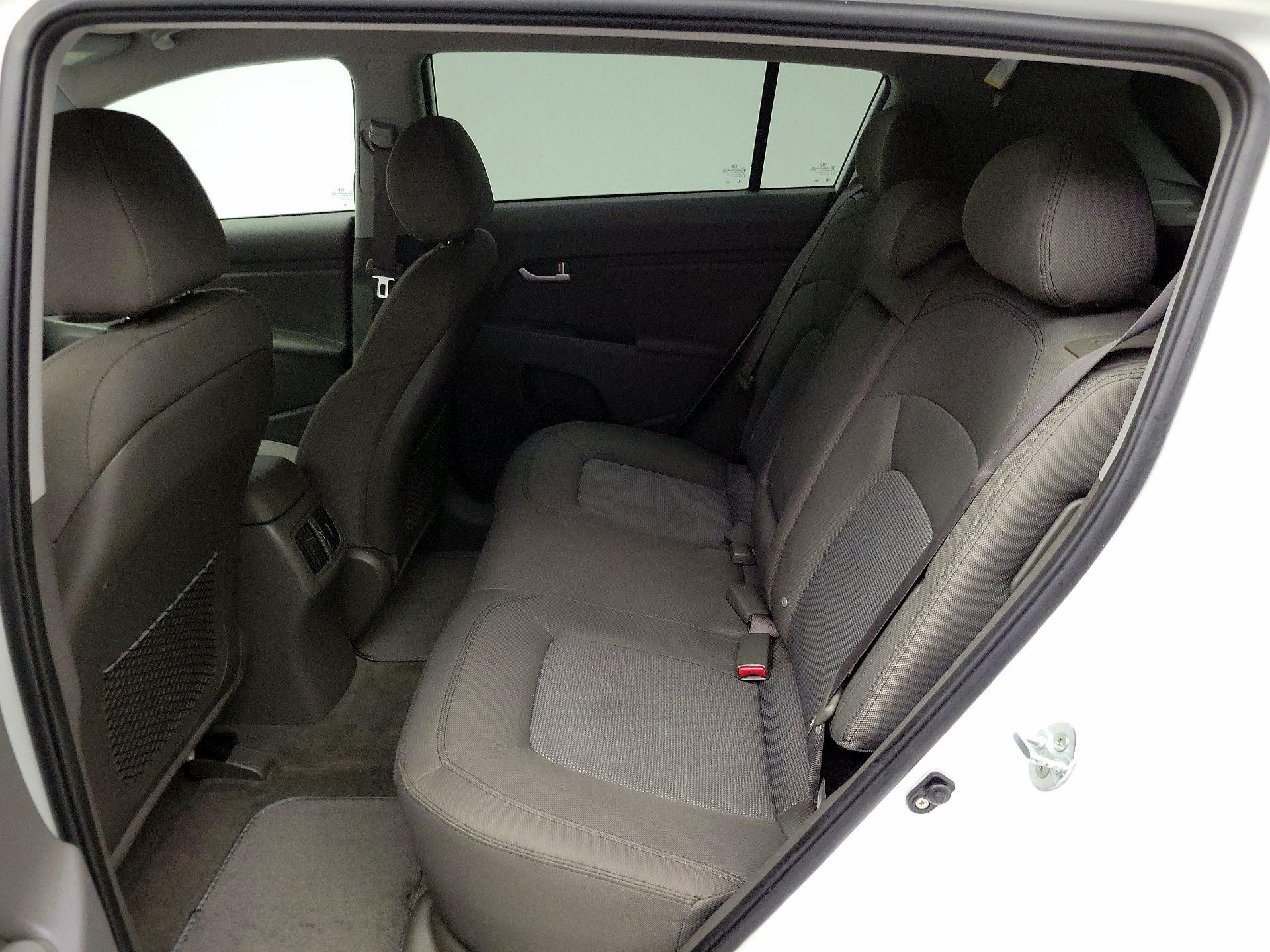 Thumbnail: 2014 Kia Sportage - 18