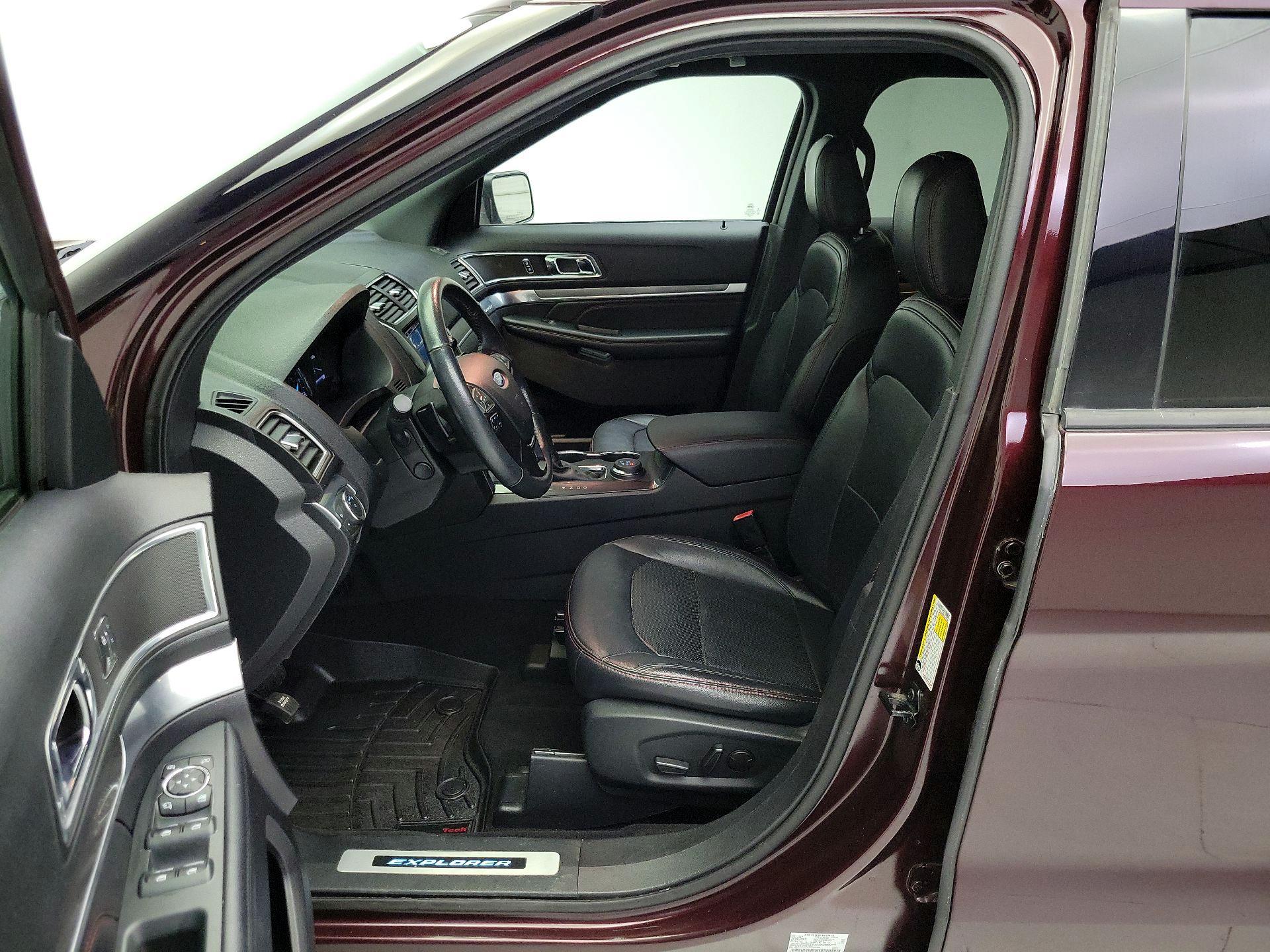 Thumbnail: 2019 Ford Explorer - 11