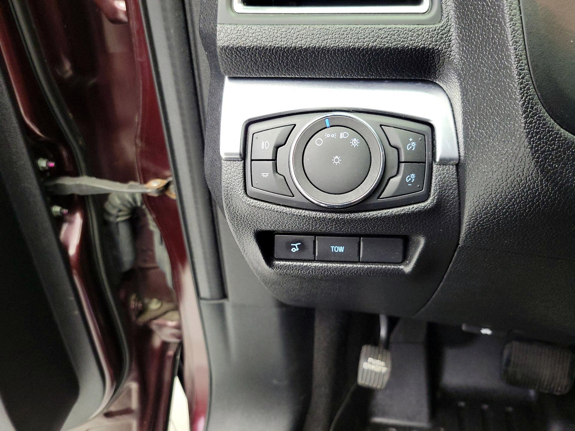 Thumbnail: 2019 Ford Explorer - 13