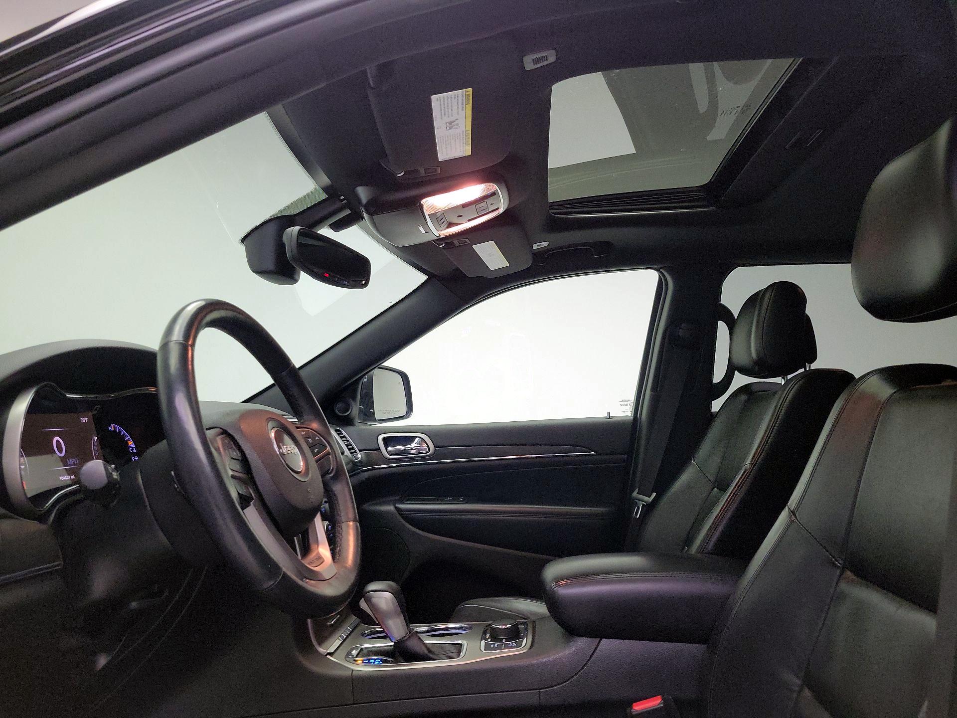 Thumbnail: 2018 Jeep Grand Cherokee - 20