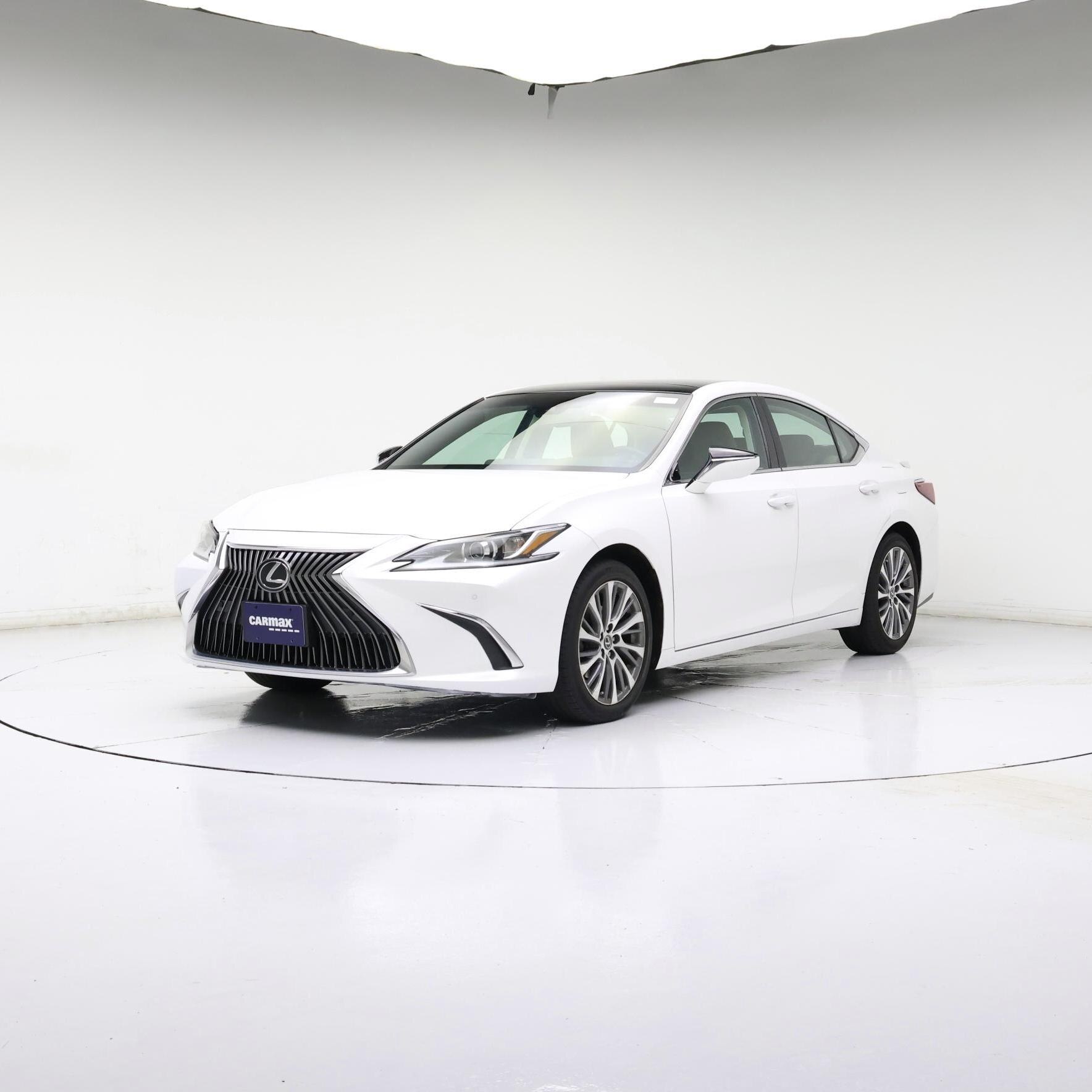 Thumbnail: 2021 Lexus ES - 4