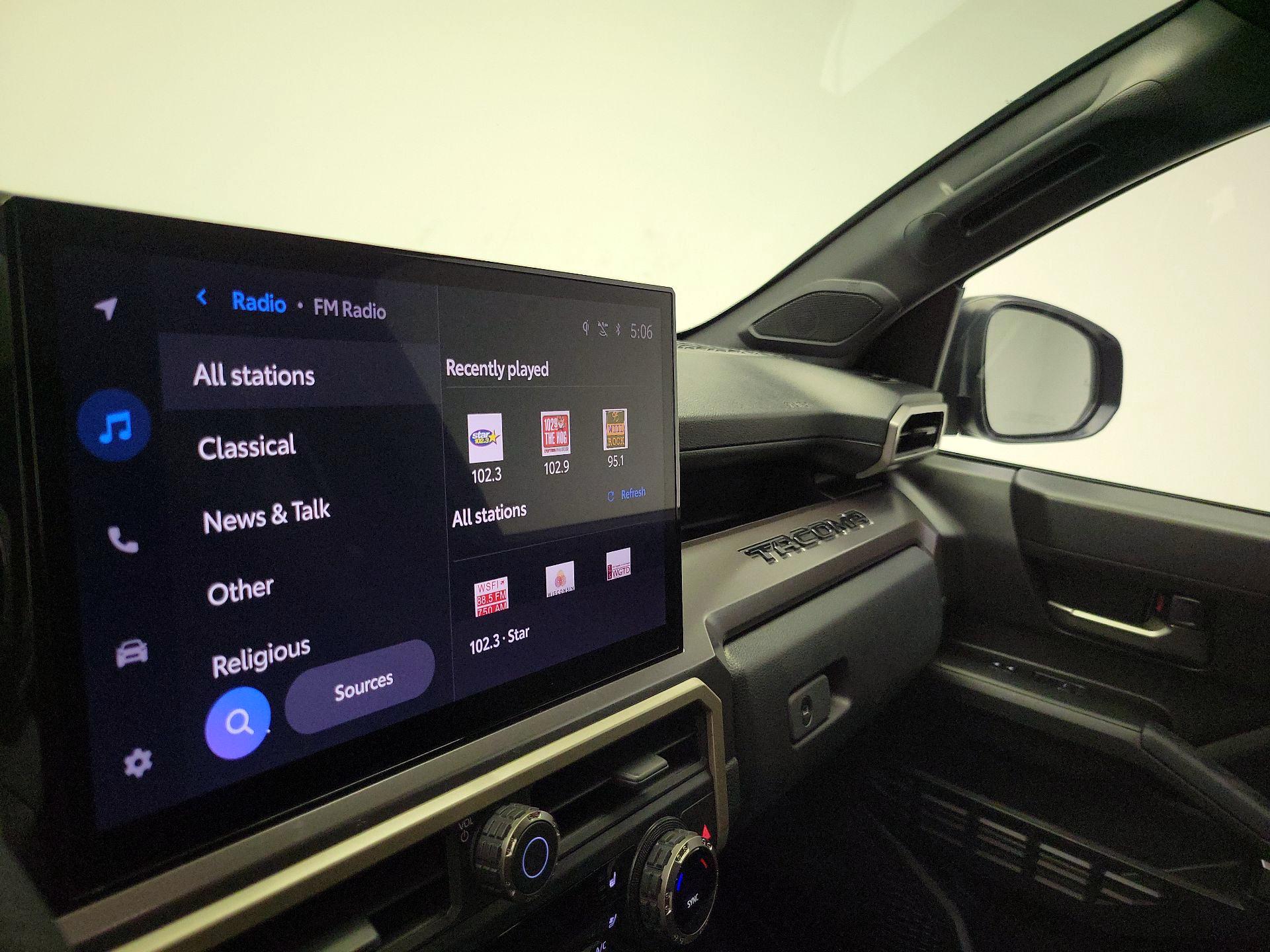 Thumbnail: 2025 Toyota Tacoma - 15