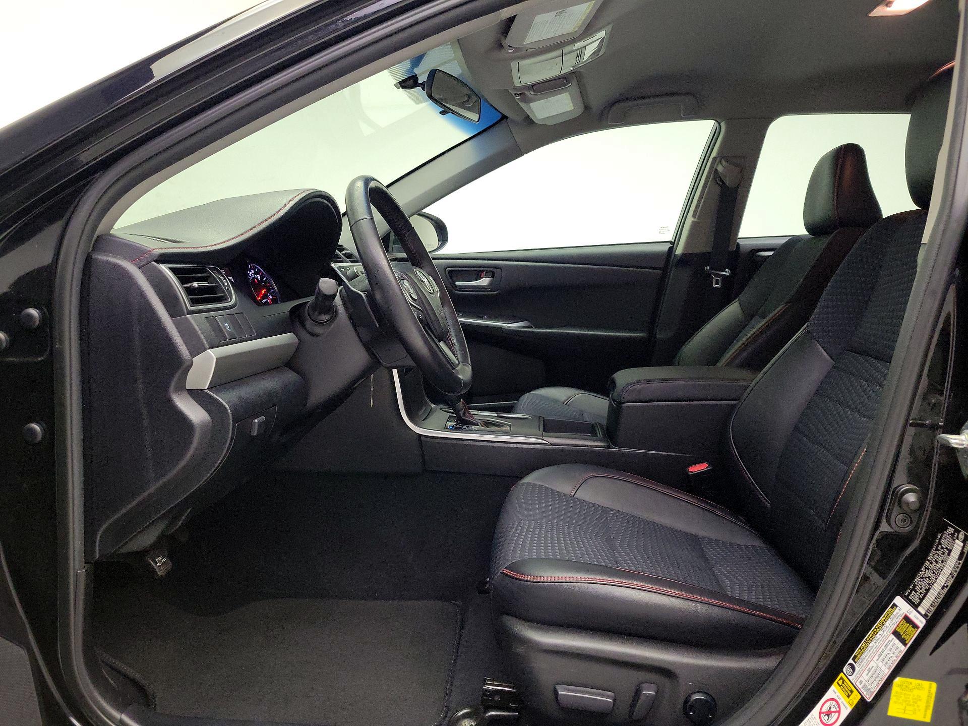 Thumbnail: 2015 Toyota Camry - 11