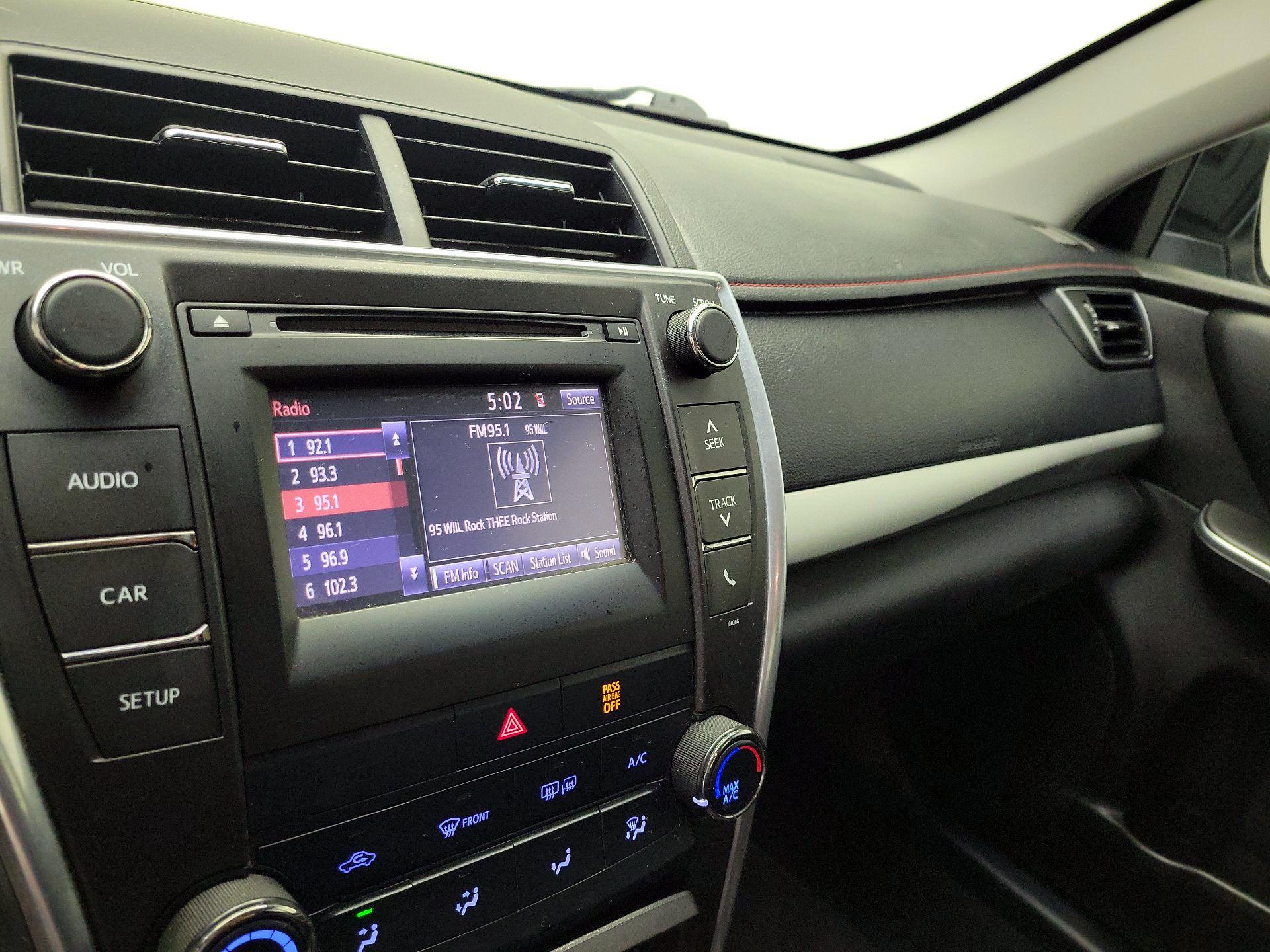 Thumbnail: 2015 Toyota Camry - 15