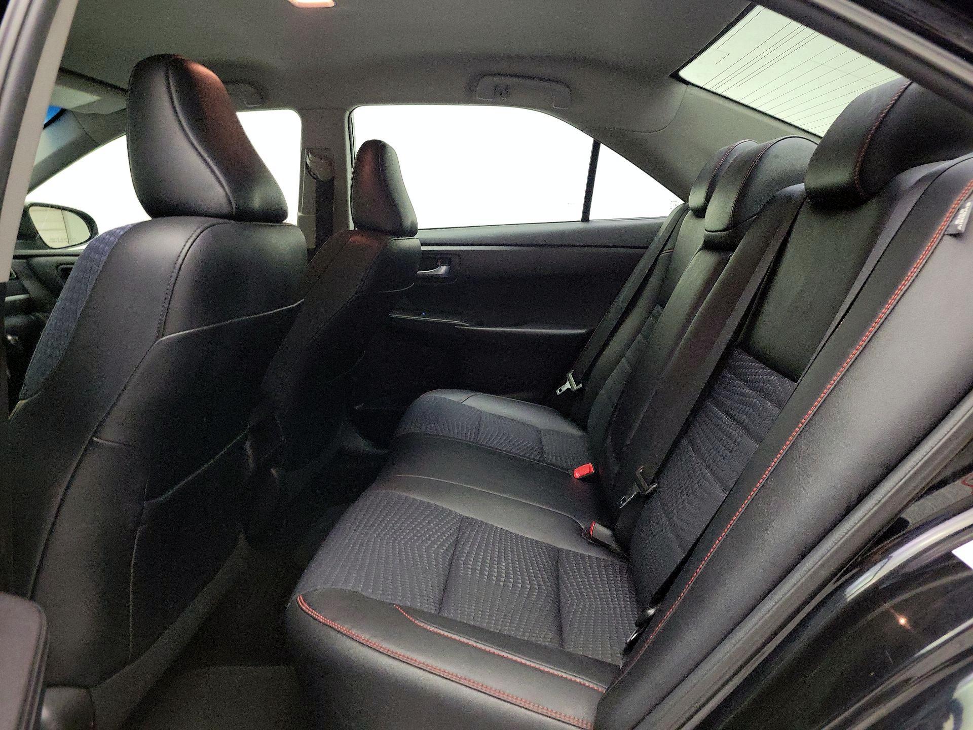 Thumbnail: 2015 Toyota Camry - 19