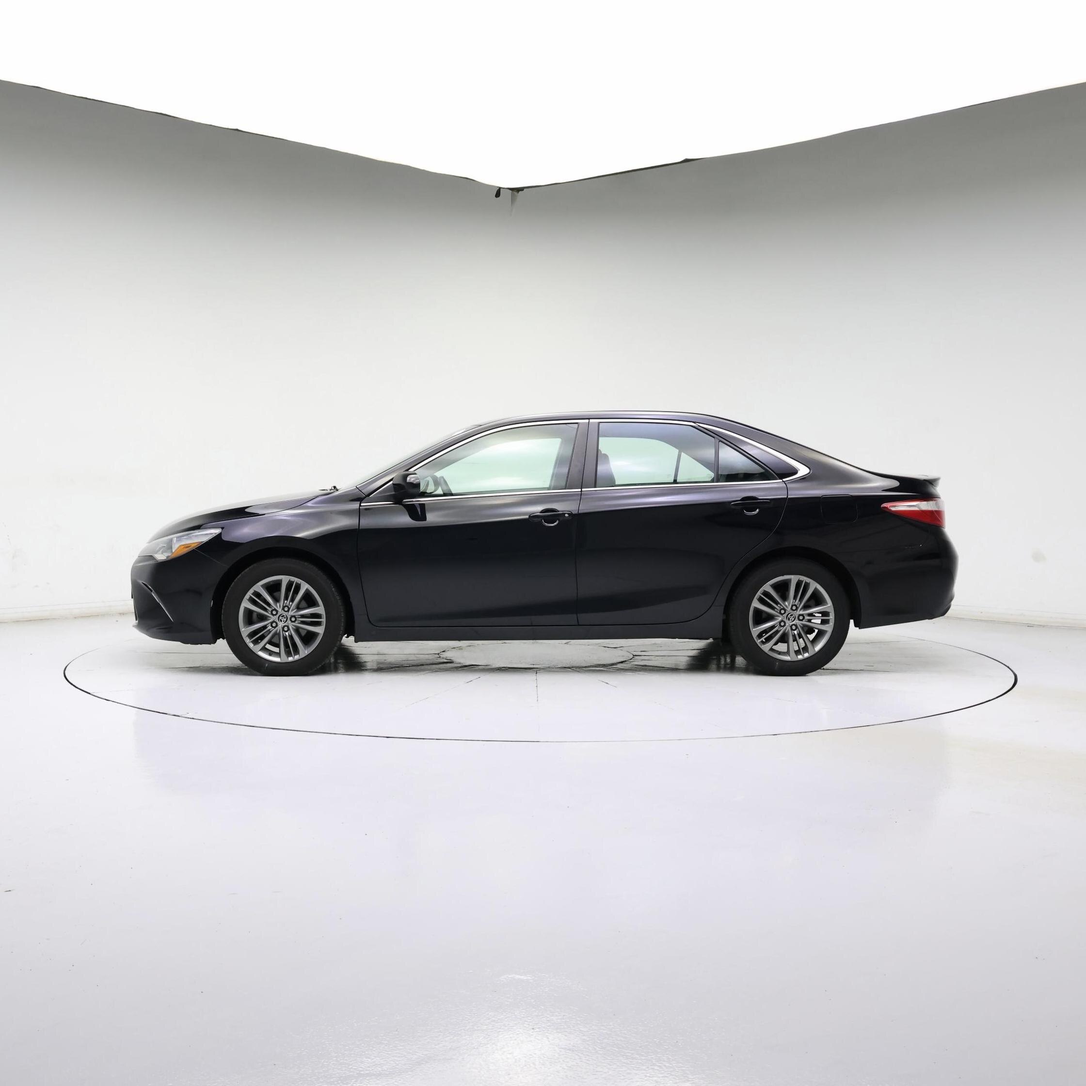 Thumbnail: 2015 Toyota Camry - 3