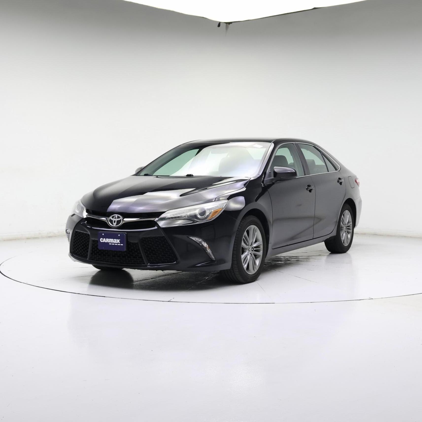 Thumbnail: 2015 Toyota Camry - 4