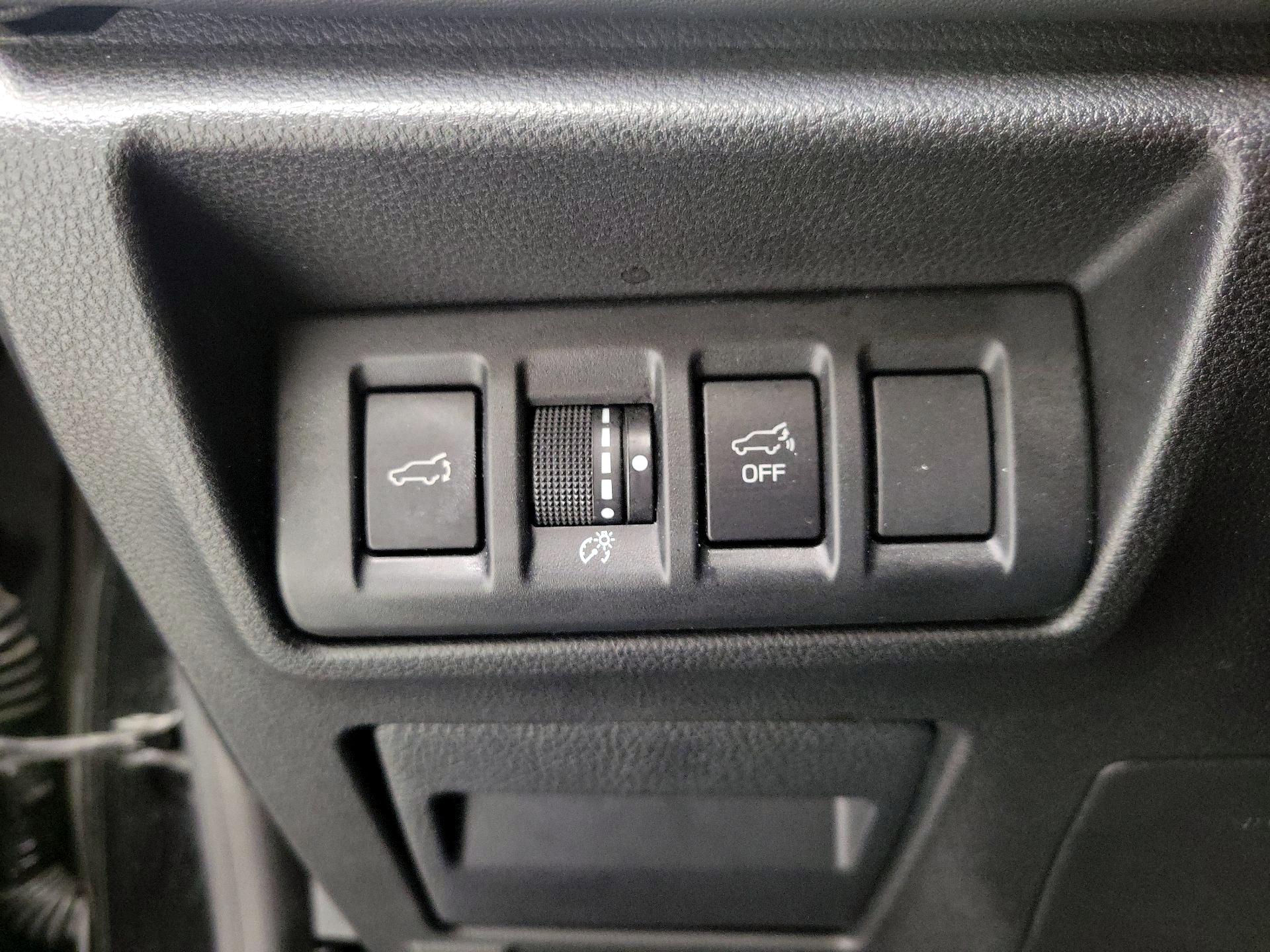 Thumbnail: 2020 Subaru Outback - 13