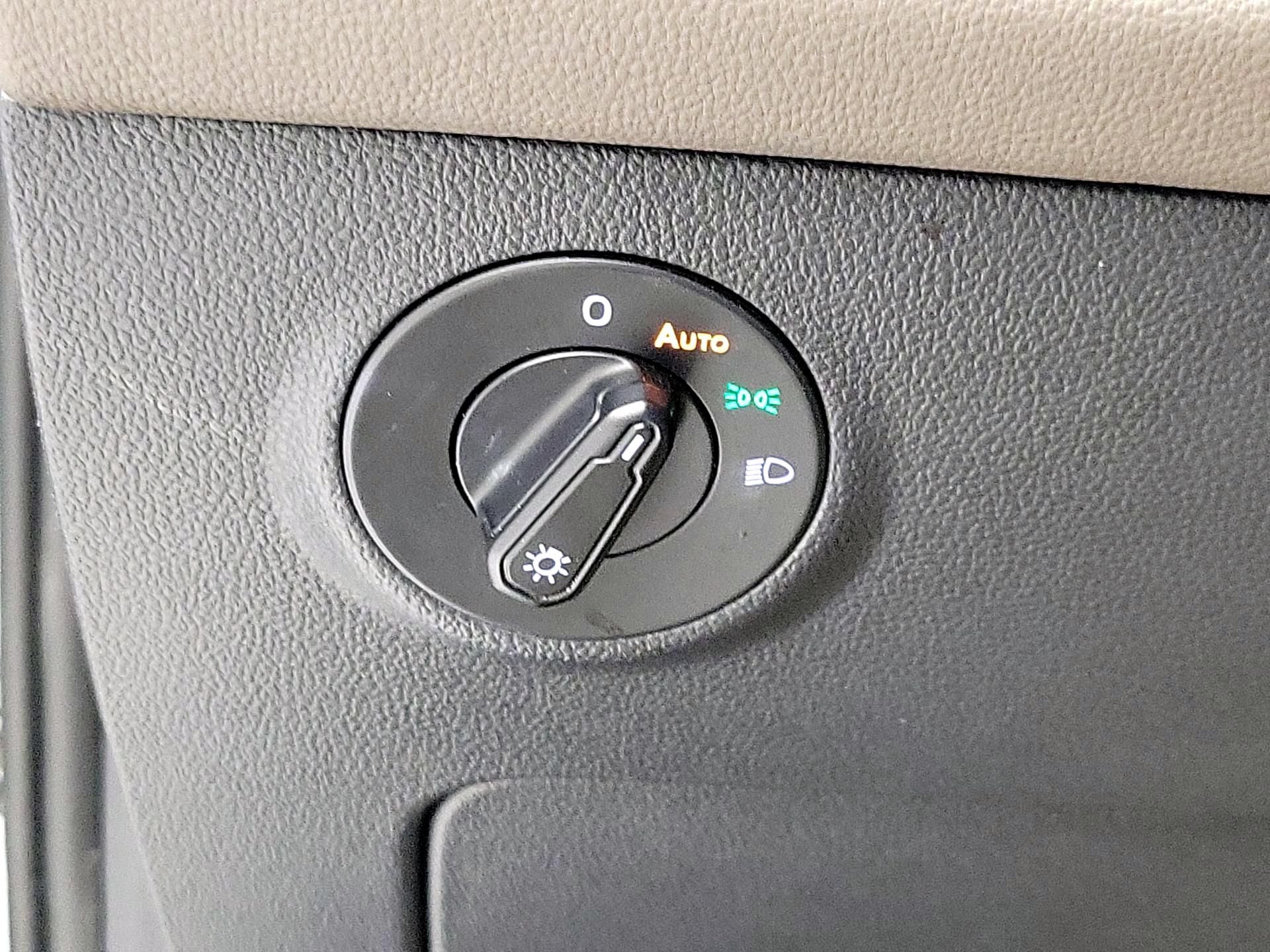 Thumbnail: 2023 Volkswagen Taos - 13