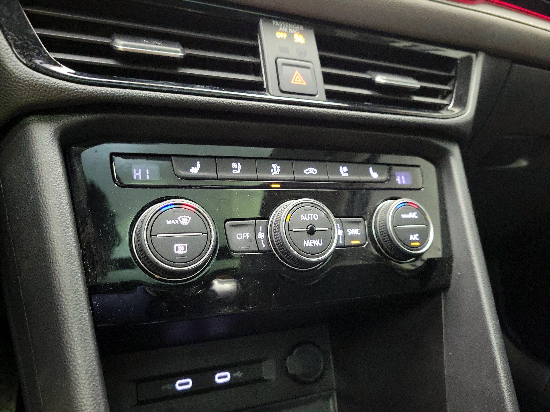 Thumbnail: 2023 Volkswagen Taos - 17