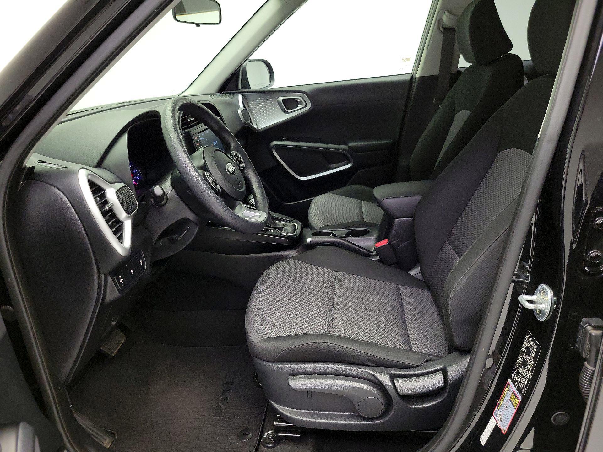 Thumbnail: 2020 Kia Soul - 11