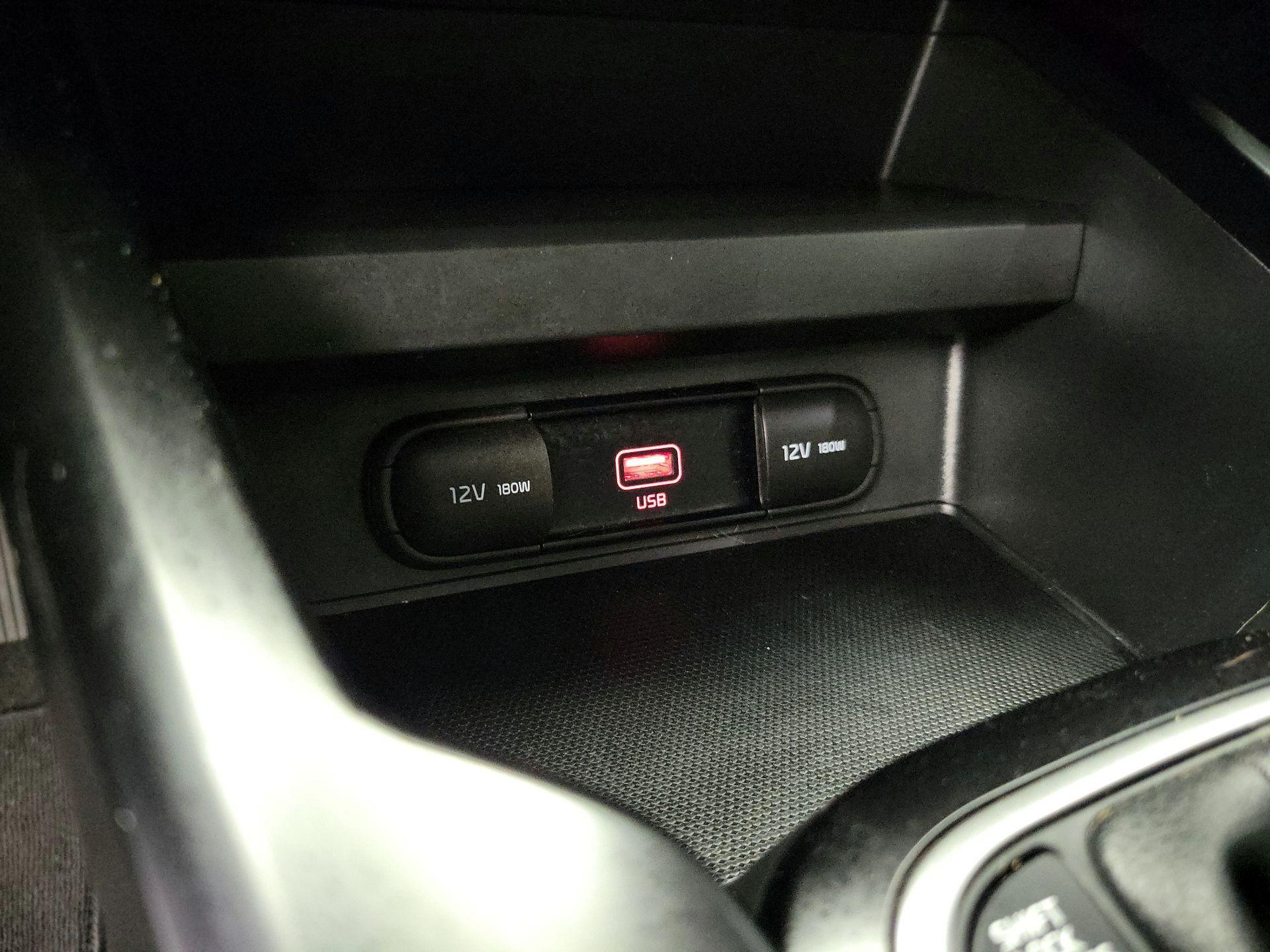 Thumbnail: 2020 Kia Soul - 18