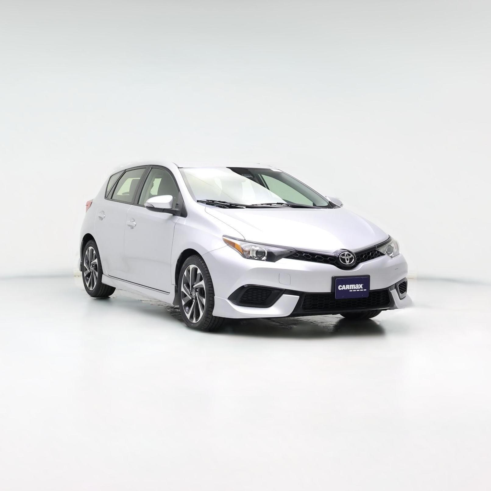 Thumbnail: 2017 Toyota Corolla iM - 1