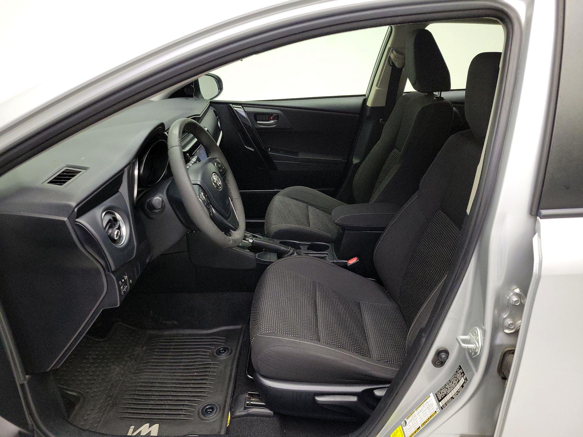 Thumbnail: 2017 Toyota Corolla iM - 11