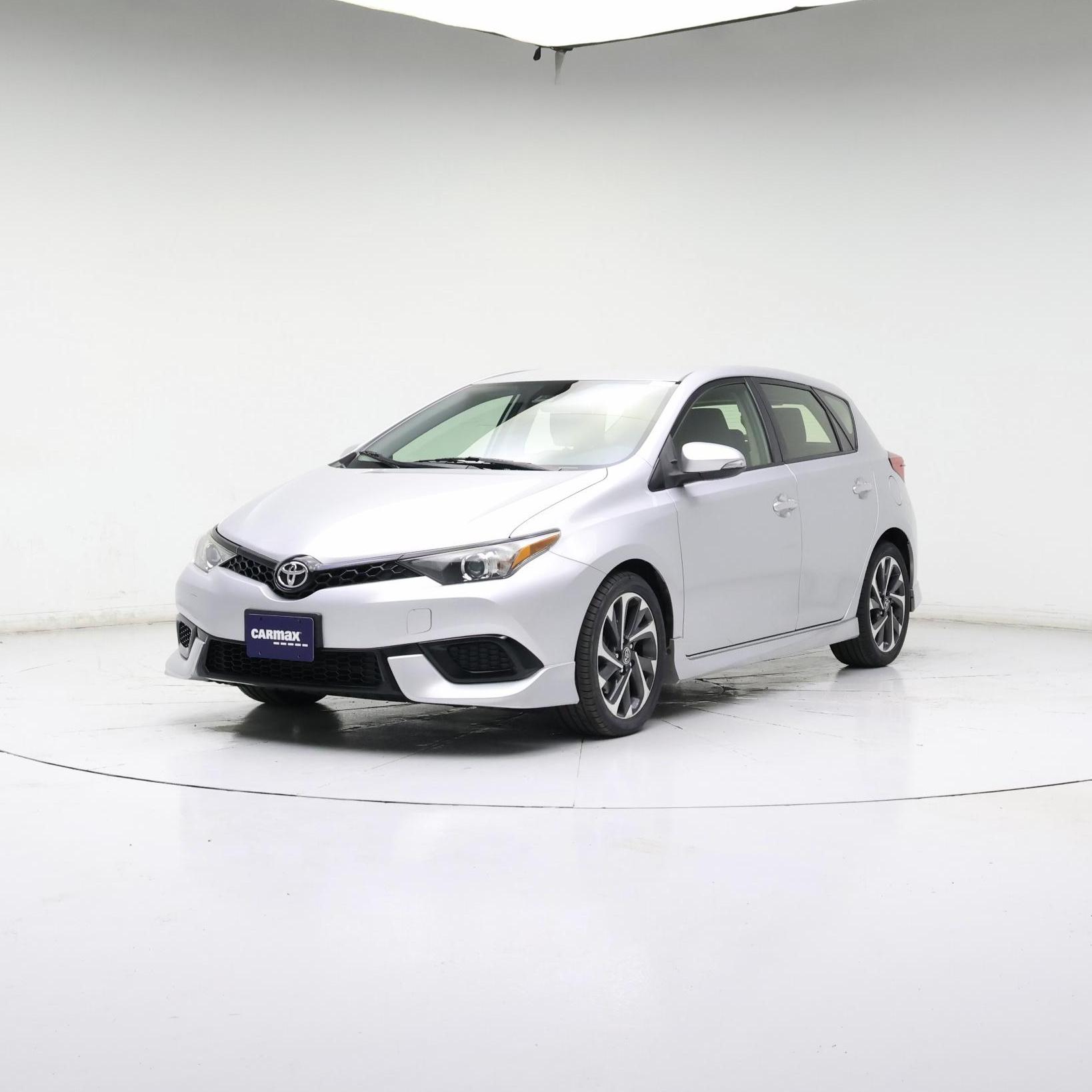 Thumbnail: 2017 Toyota Corolla iM - 4