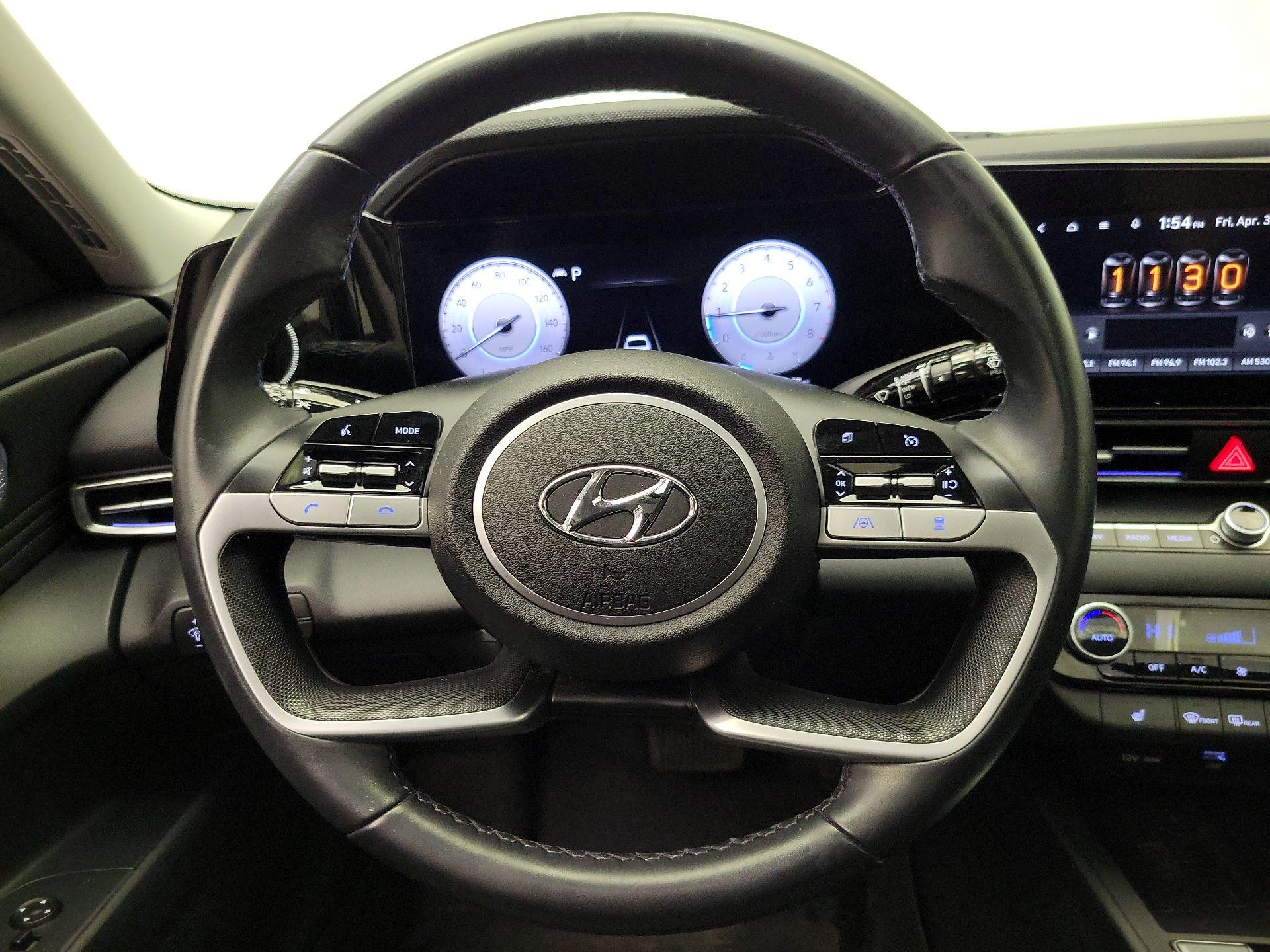 Thumbnail: 2023 Hyundai Elantra - 10