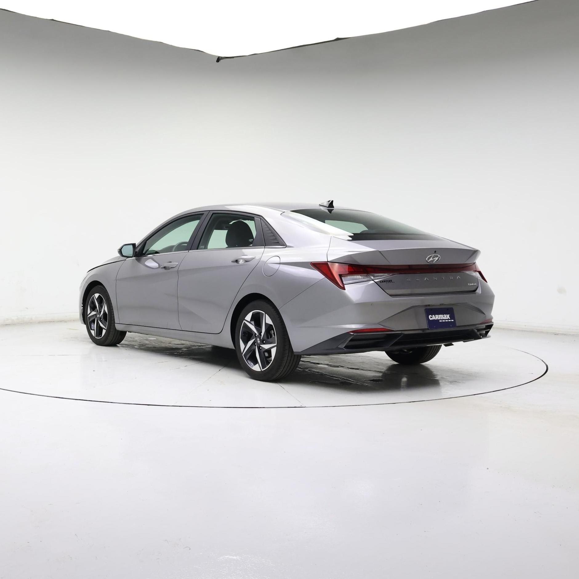 Thumbnail: 2023 Hyundai Elantra - 2